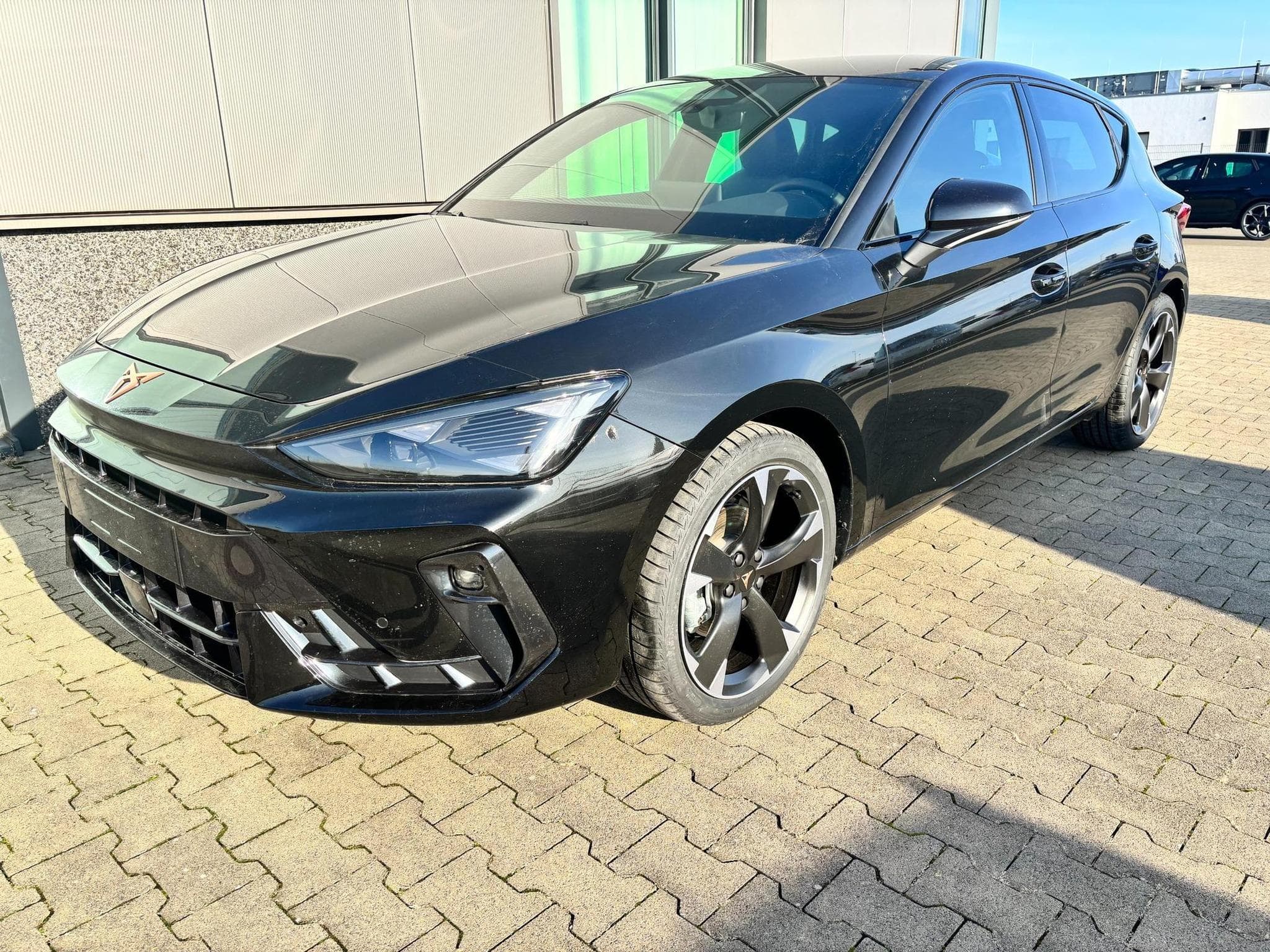 Cupra Leon Basis (2026) - Foto 1