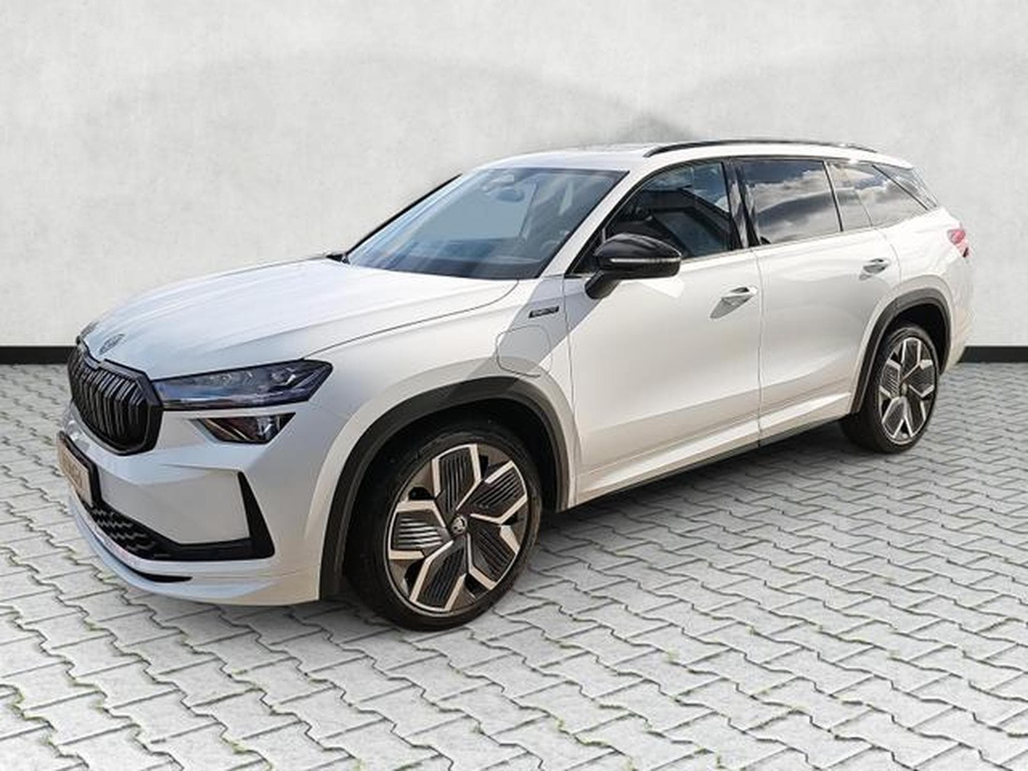 Skoda Kodiaq 1.5 TSI iV 150 kW Sportline (2026) - Foto 3