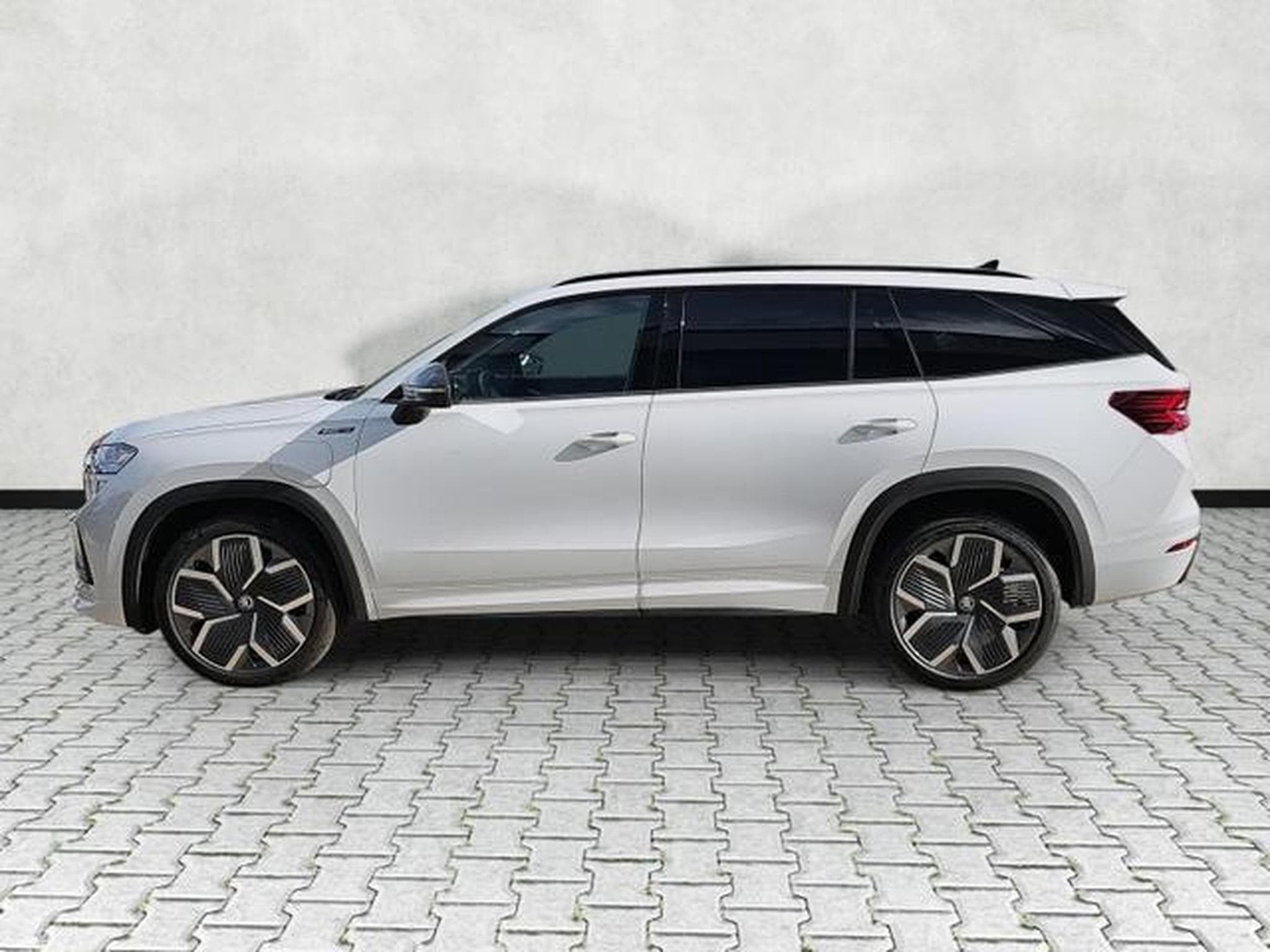 Skoda Kodiaq 1.5 TSI iV 150 kW Sportline (2026) - Foto 4