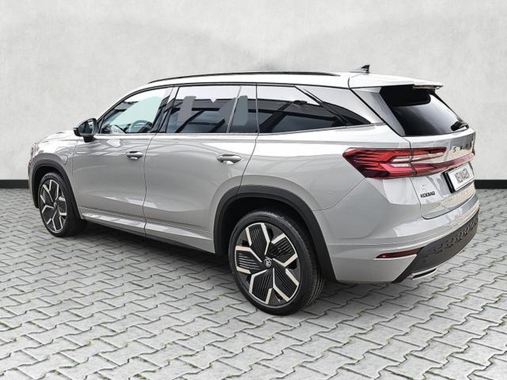 Skoda Kodiaq 1.5 TSI iV 150 kW Sportline (2026) - Foto 5