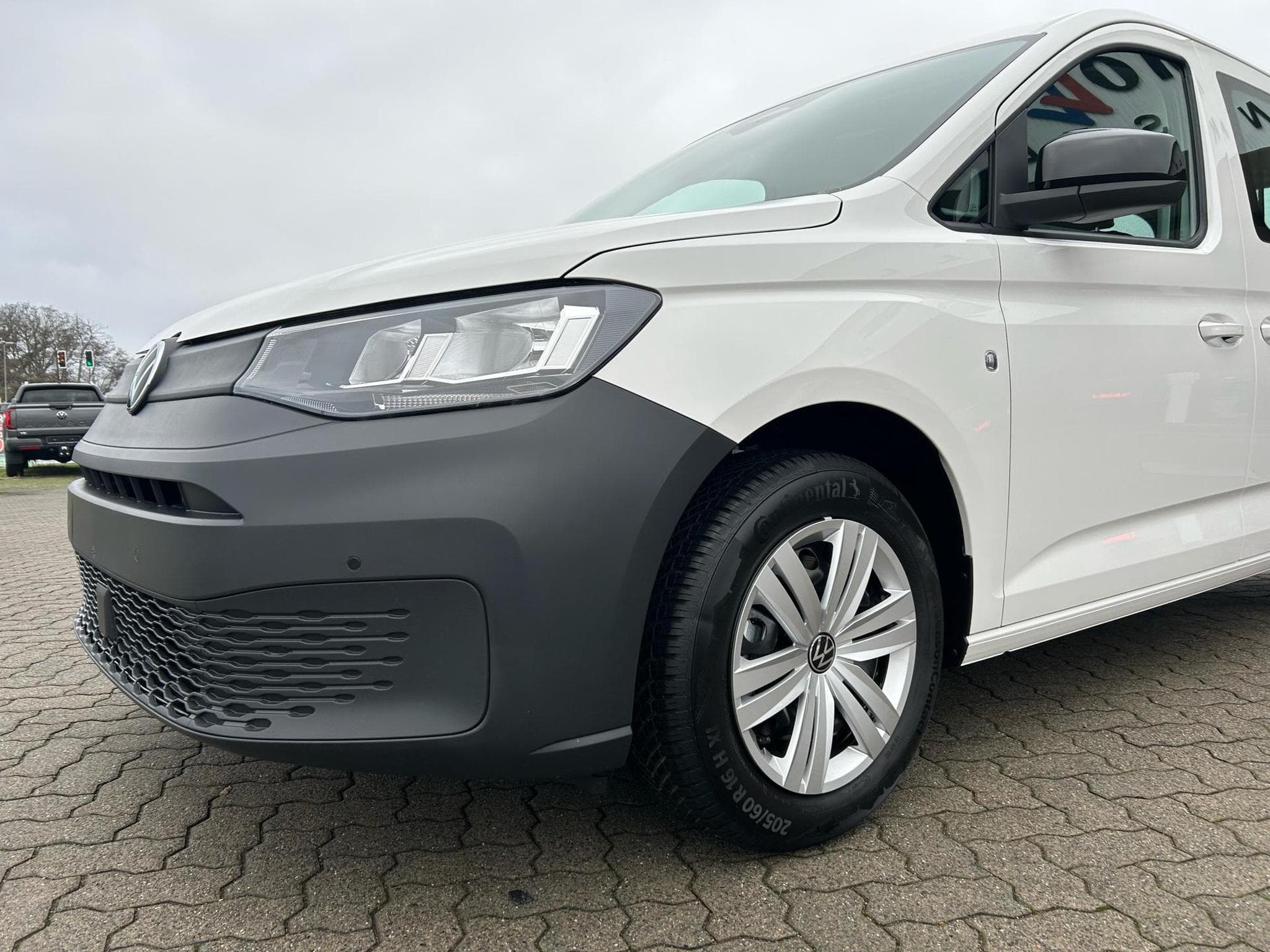 VW Caddy Trendline (2026) - Foto 2