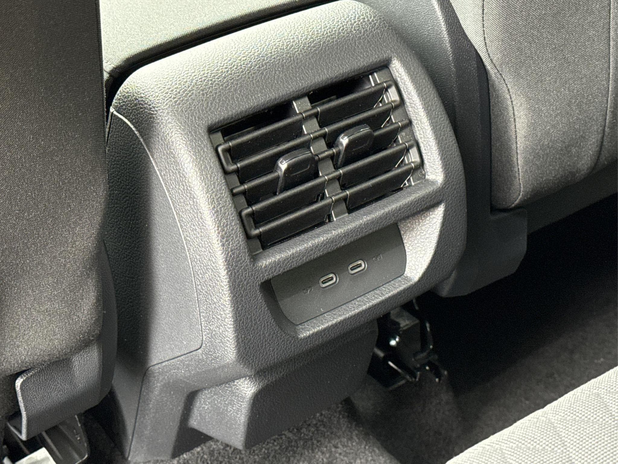 VW Caddy LIFE (2025) - Foto 15