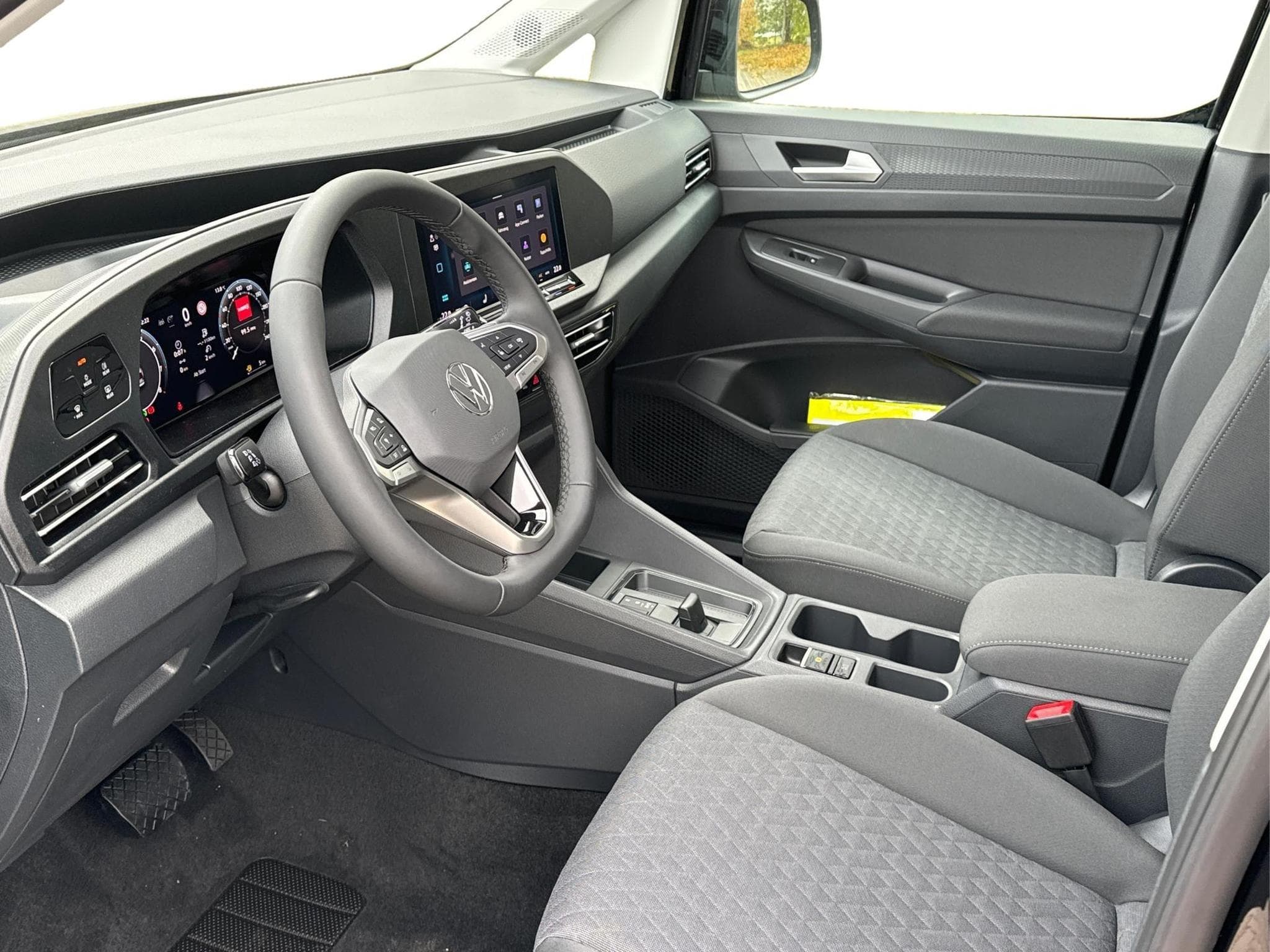VW Caddy LIFE (2025) - Foto 9