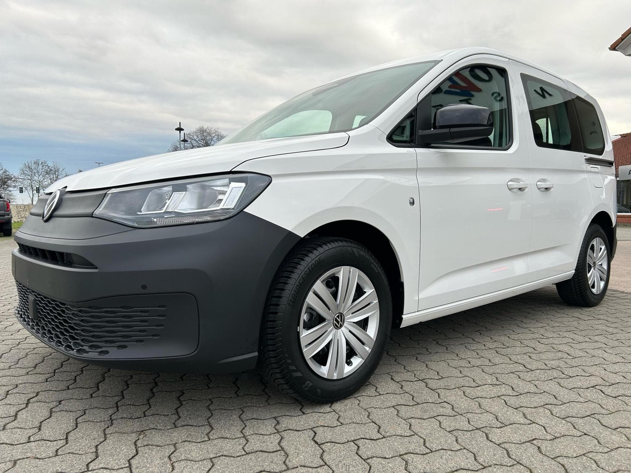 VW Caddy Trendline (2026) - Photo 1