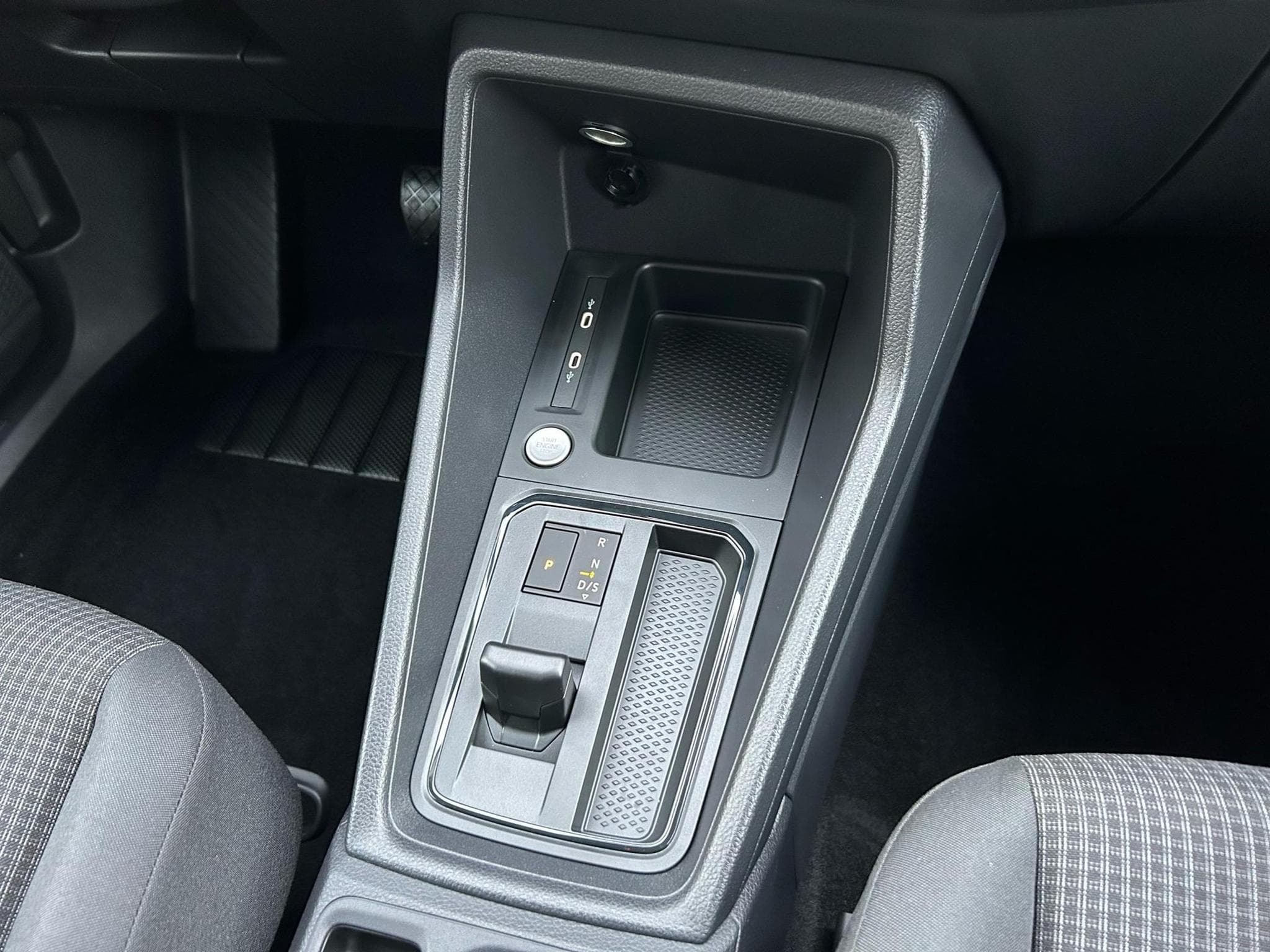 VW Caddy Trendline (2026) - Photo 8