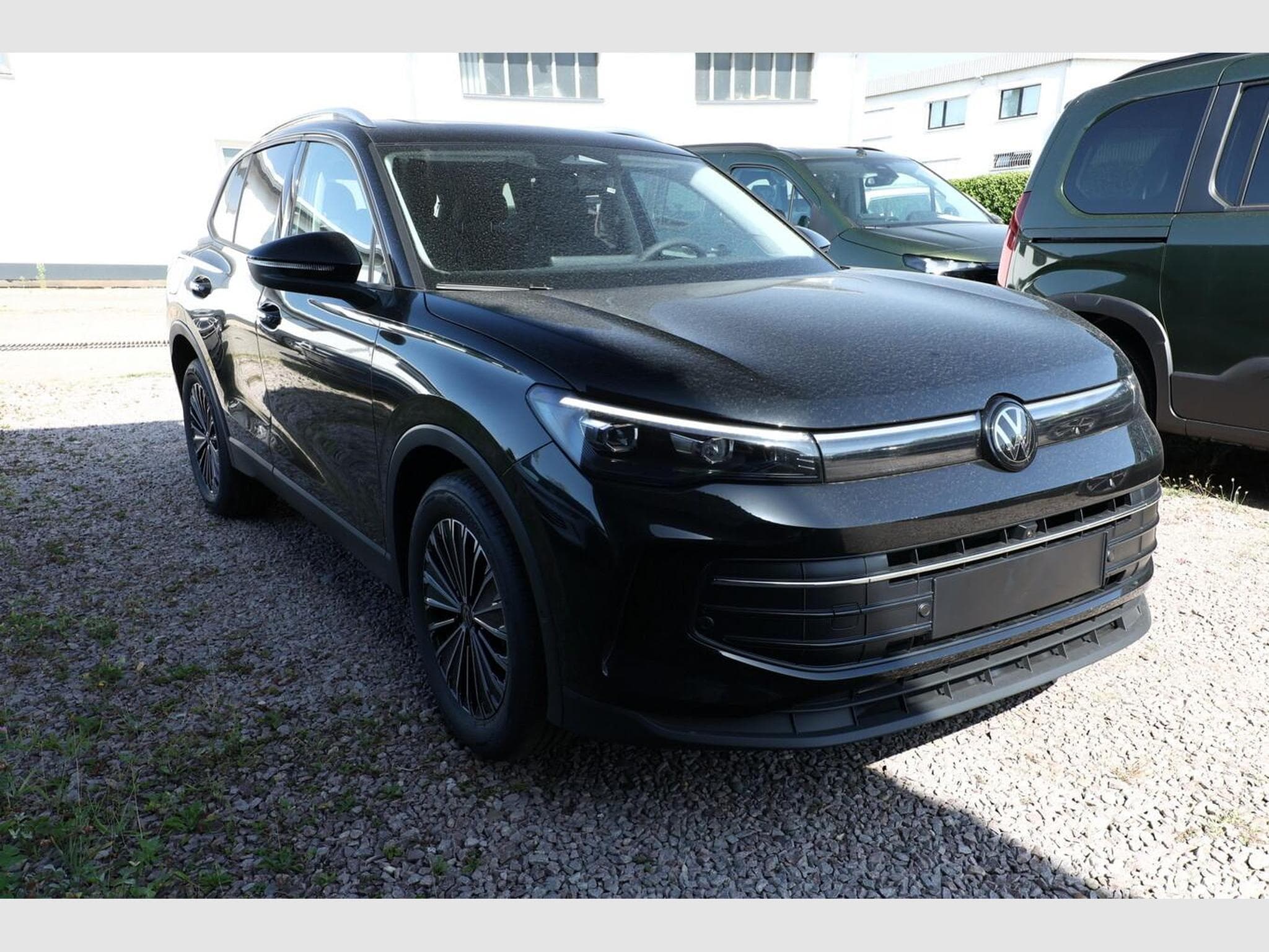 VW Tiguan DSG LED+ Pano (2026) - Photo 2