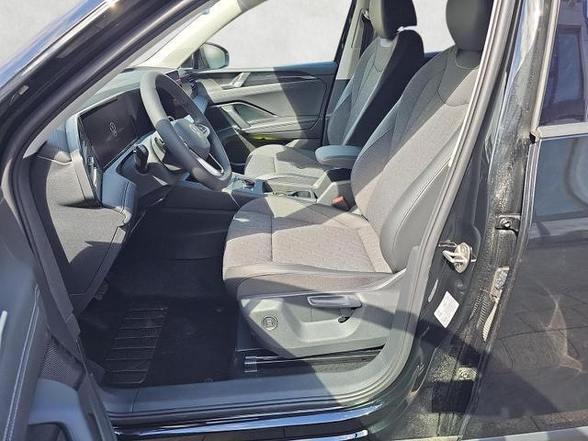 VW Tiguan 1.5 eTSI 110 kW Life (2026) - Foto 9