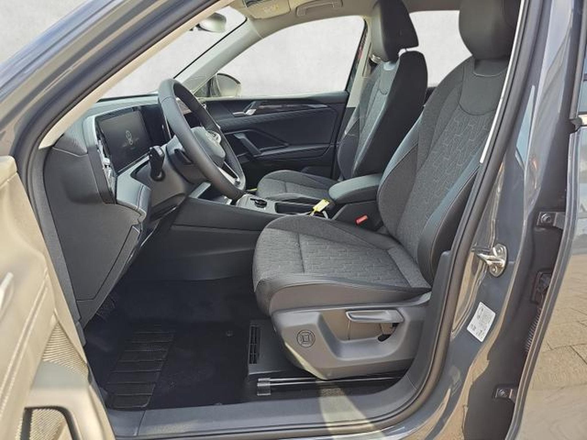 VW Tiguan 1.5 eTSI 110 kW Life (2026) - Foto 9