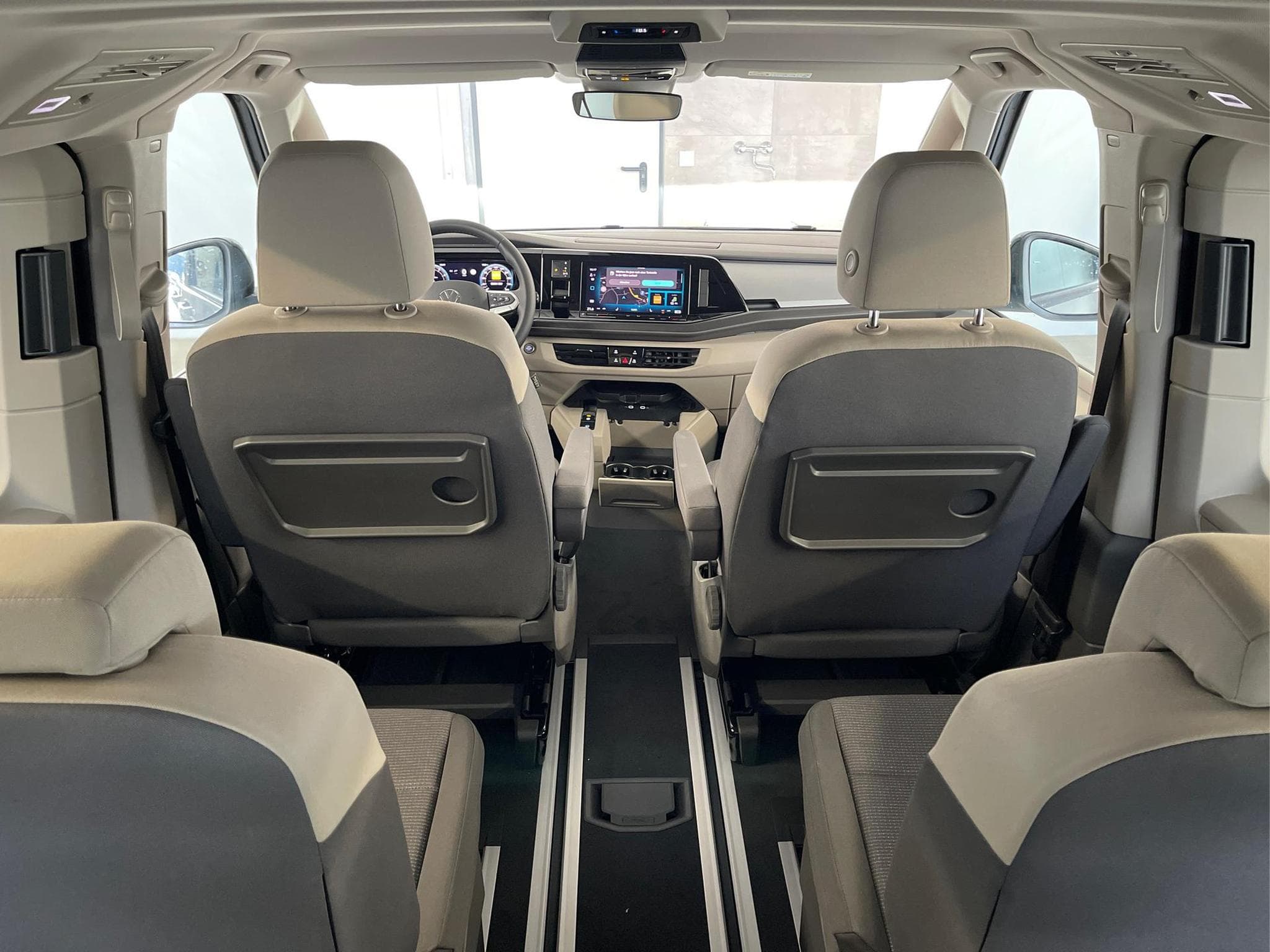 VW T7 Business (2025) - Foto 18