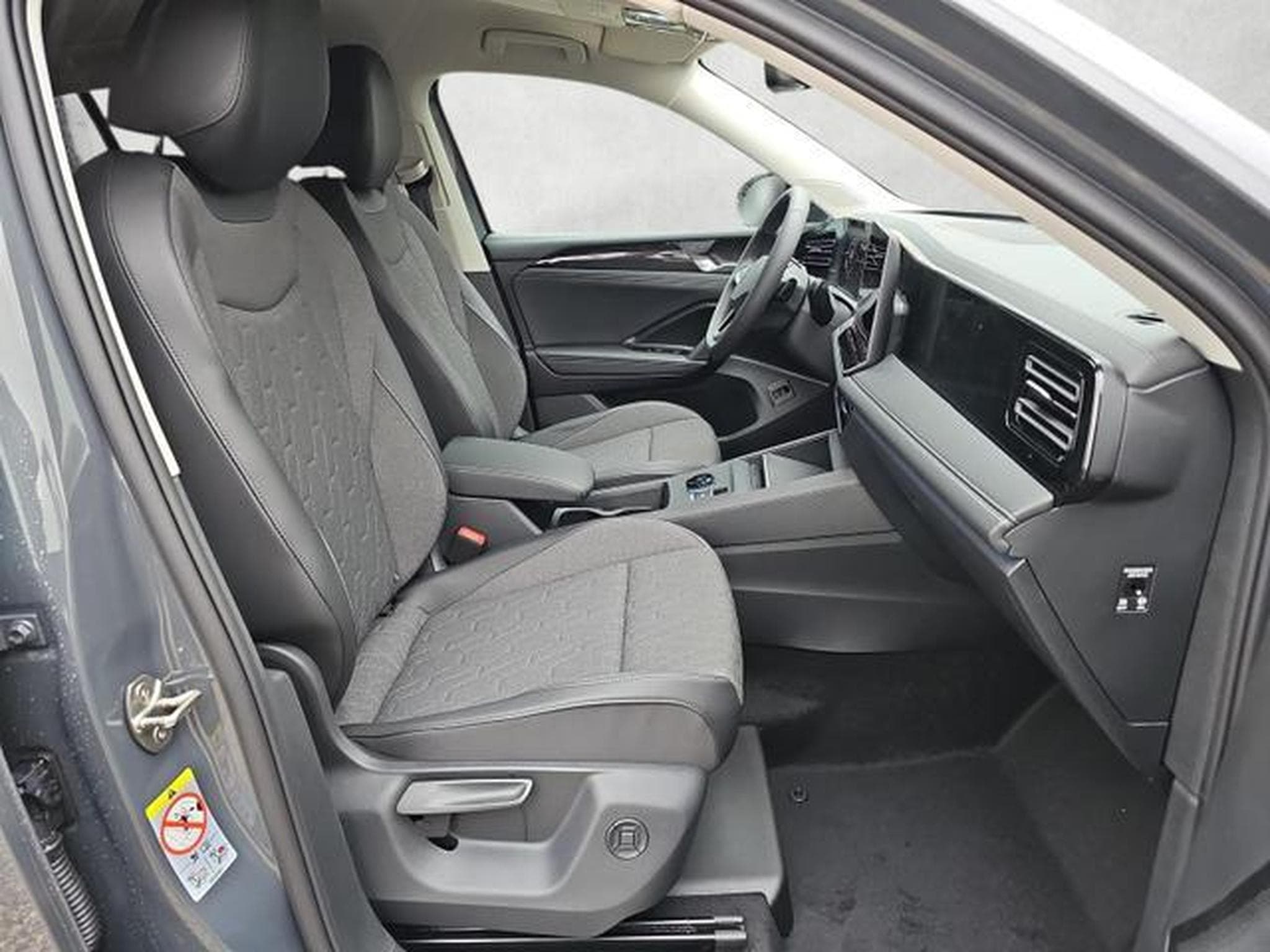 VW Tiguan 1.5 eTSI 110 kW Life (2026) - Foto 10