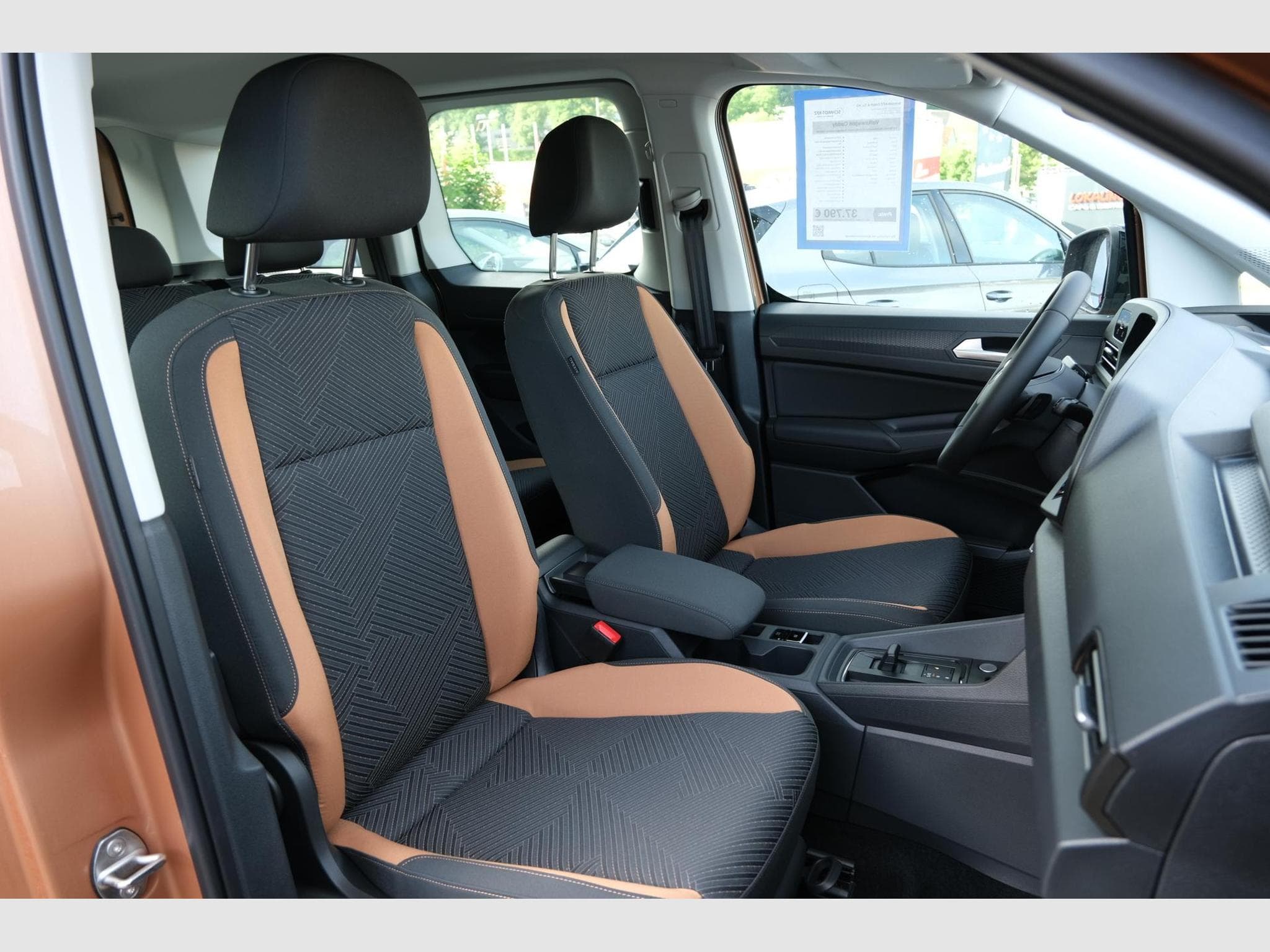 VW Caddy 1.5 TSI DSG (2026) - Photo 23