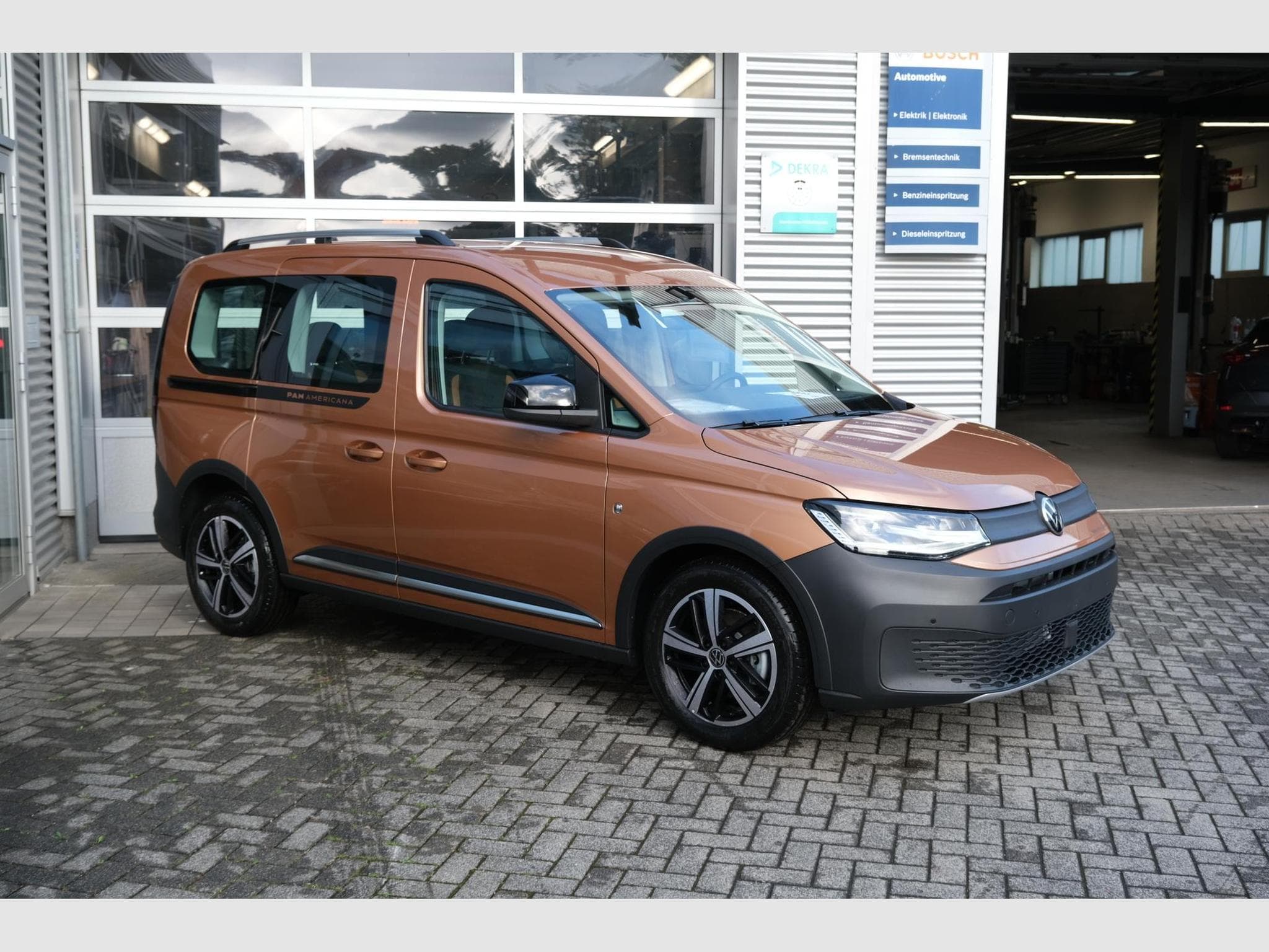 VW Caddy 1.5 TSI DSG (2026) - Photo 3
