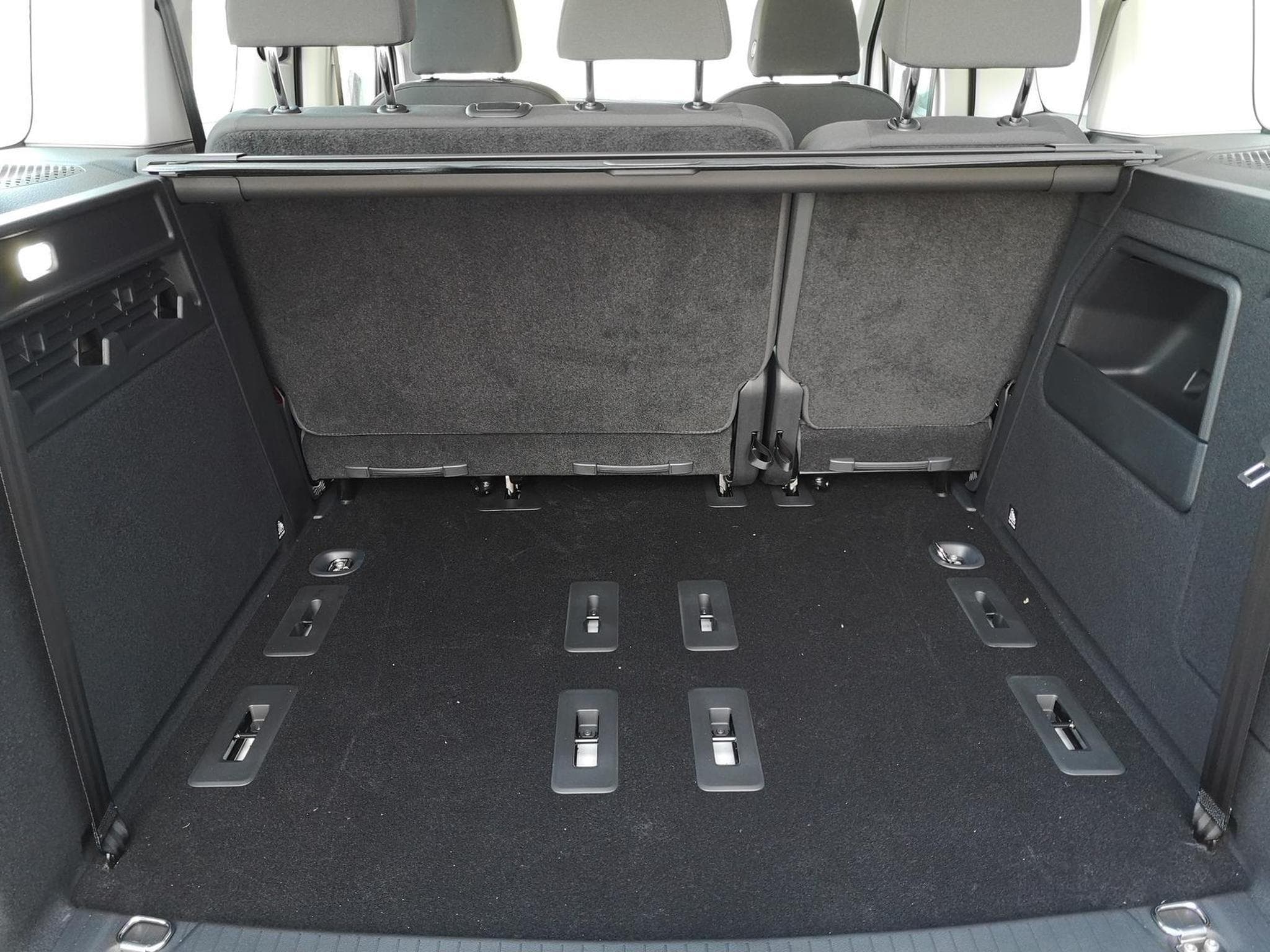 VW Caddy Basis (2025) - Photo 9