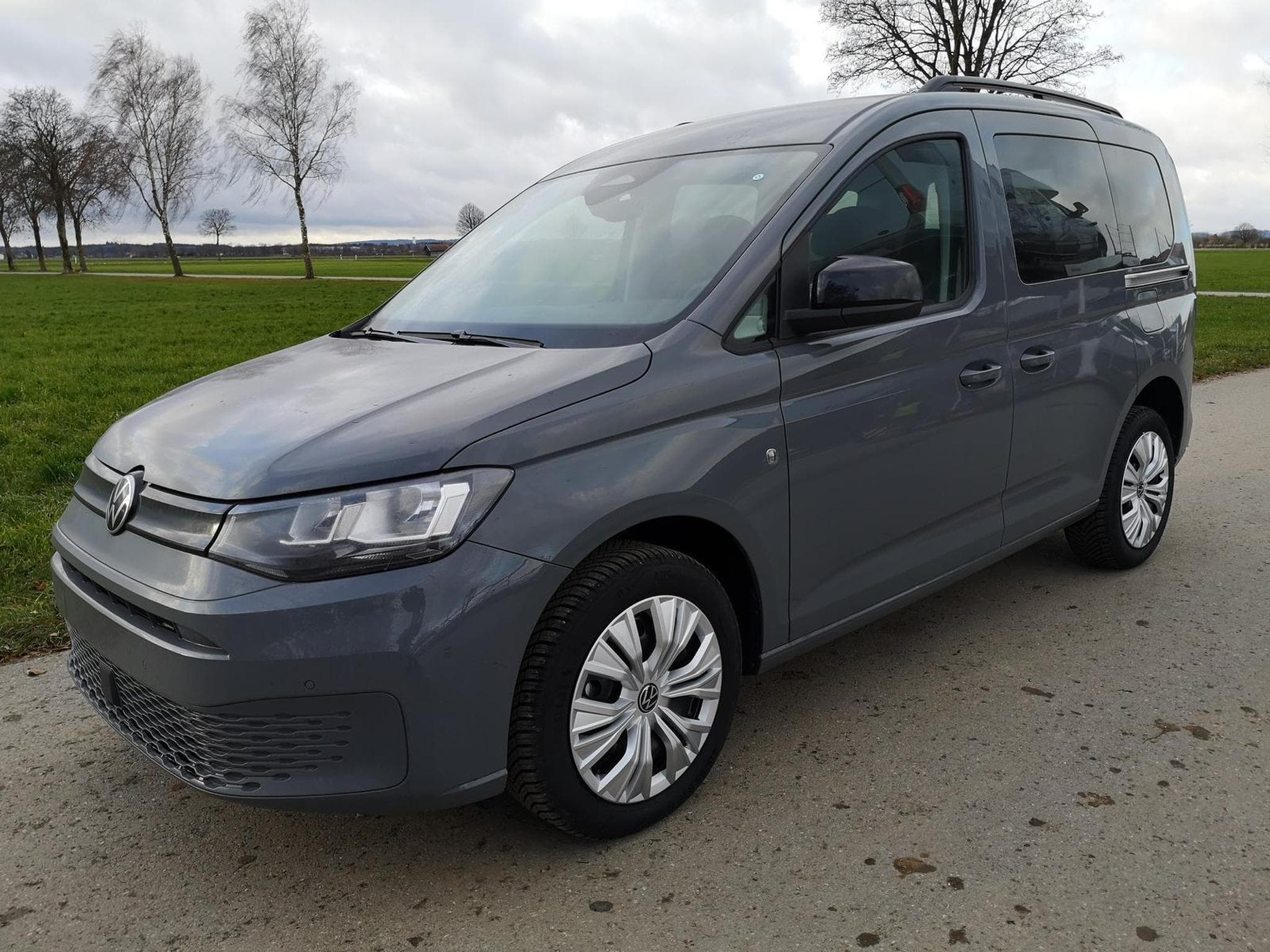 VW Caddy Basis (2026) - Foto 1