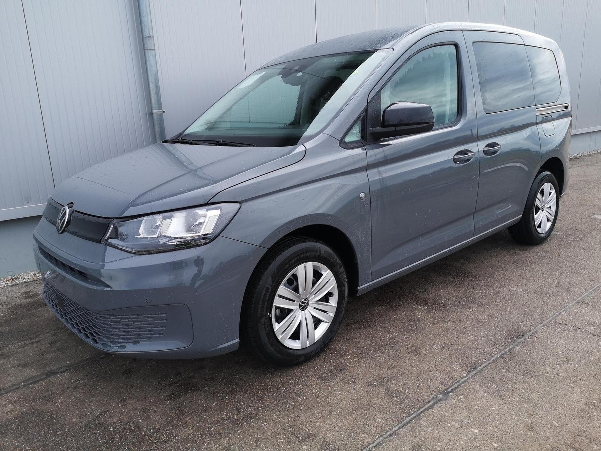 VW Caddy Basis (2026) - Foto 1