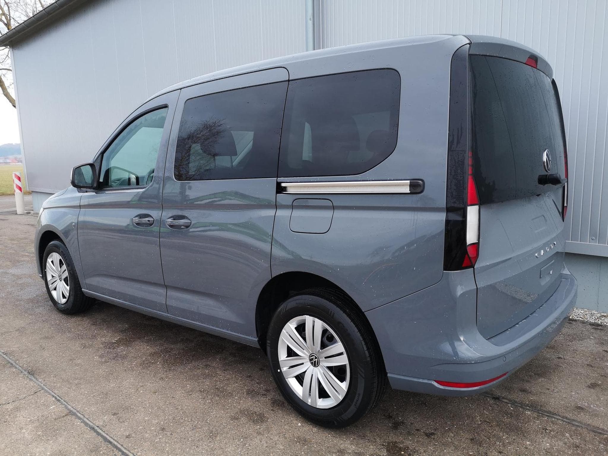 VW Caddy Basis (2026) - Foto 2