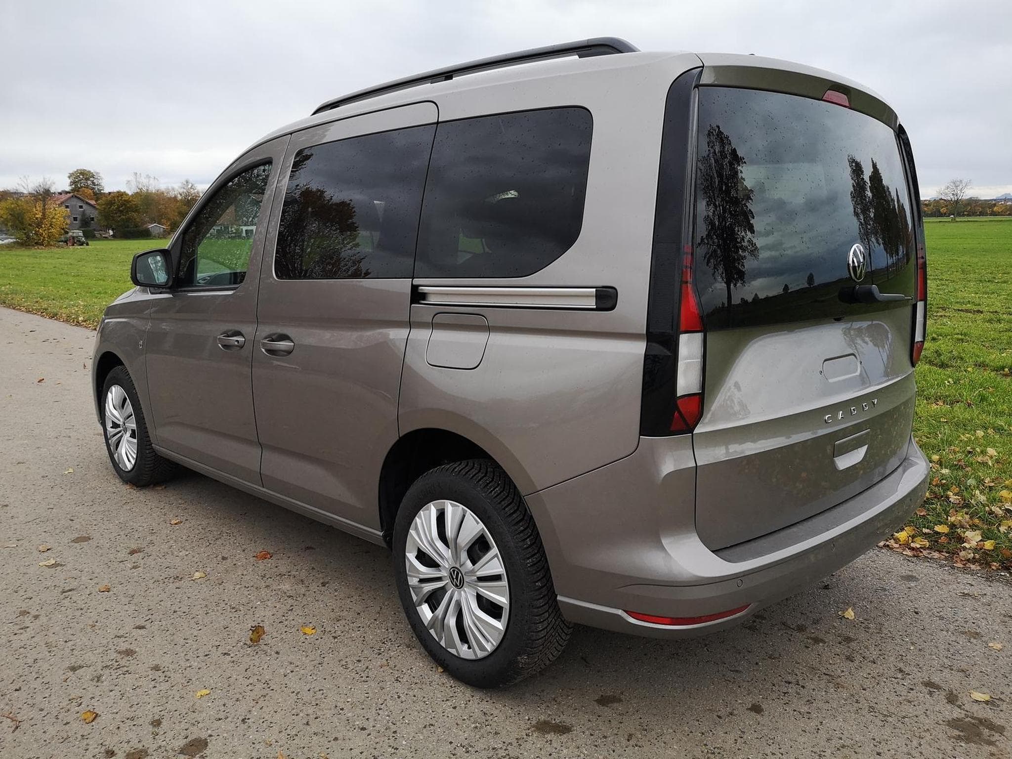 VW Caddy Basis (2026) - Foto 2