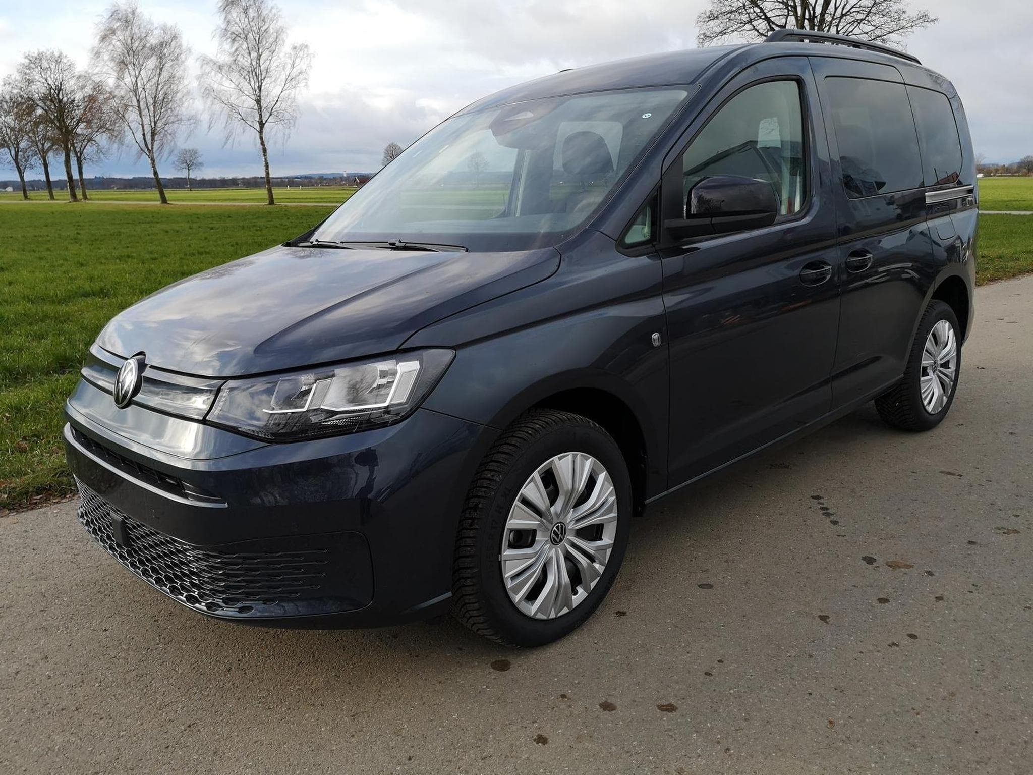 VW Caddy Basis (2026) - Foto 1