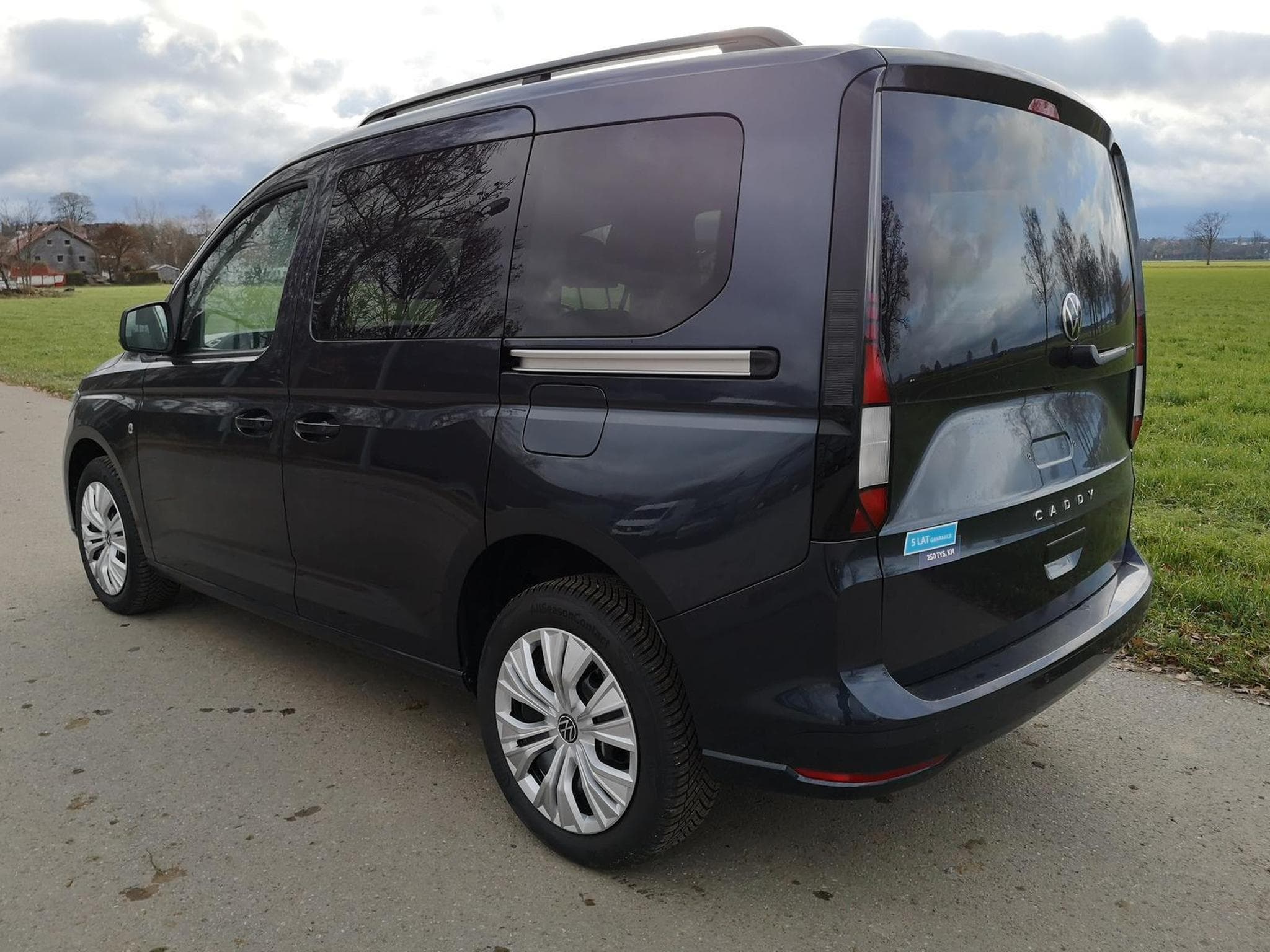 VW Caddy Basis (2026) - Foto 2