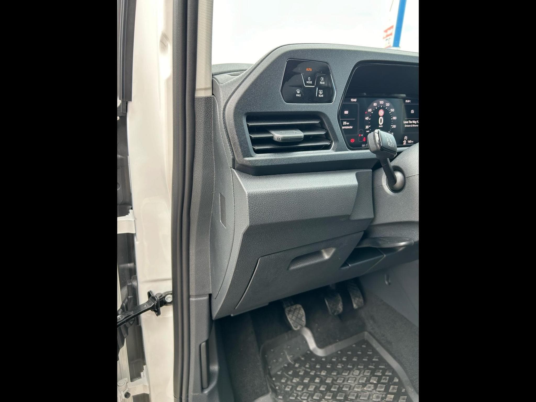 VW Caddy Cargo Maxi (2026) - Photo 4