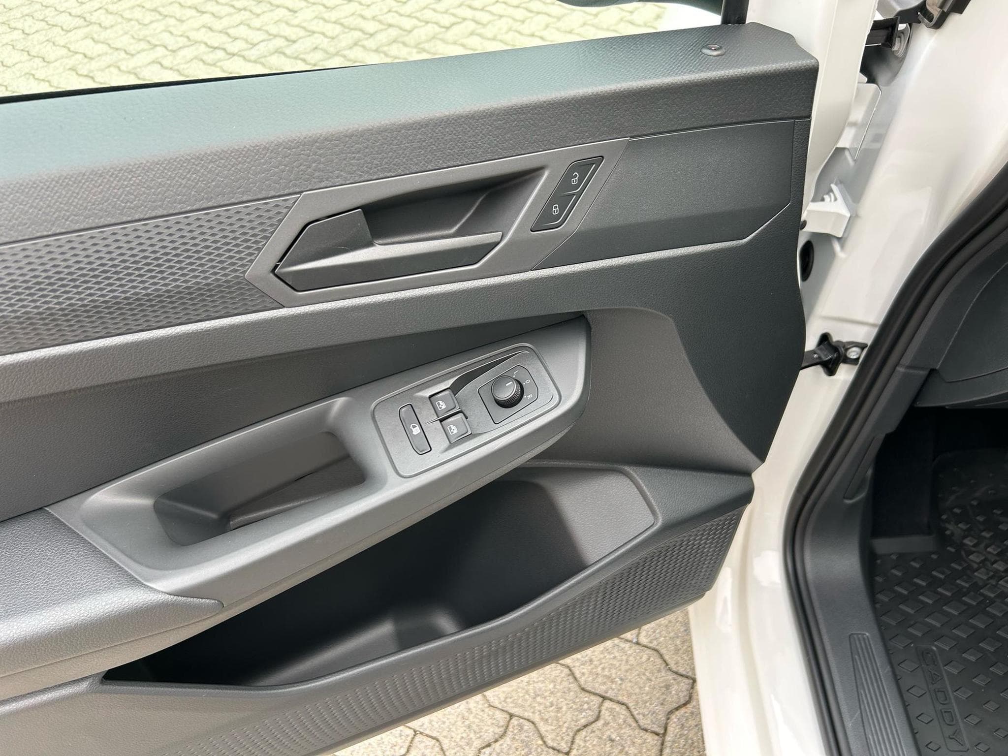 VW Caddy Cargo Maxi (2026) - Photo 3