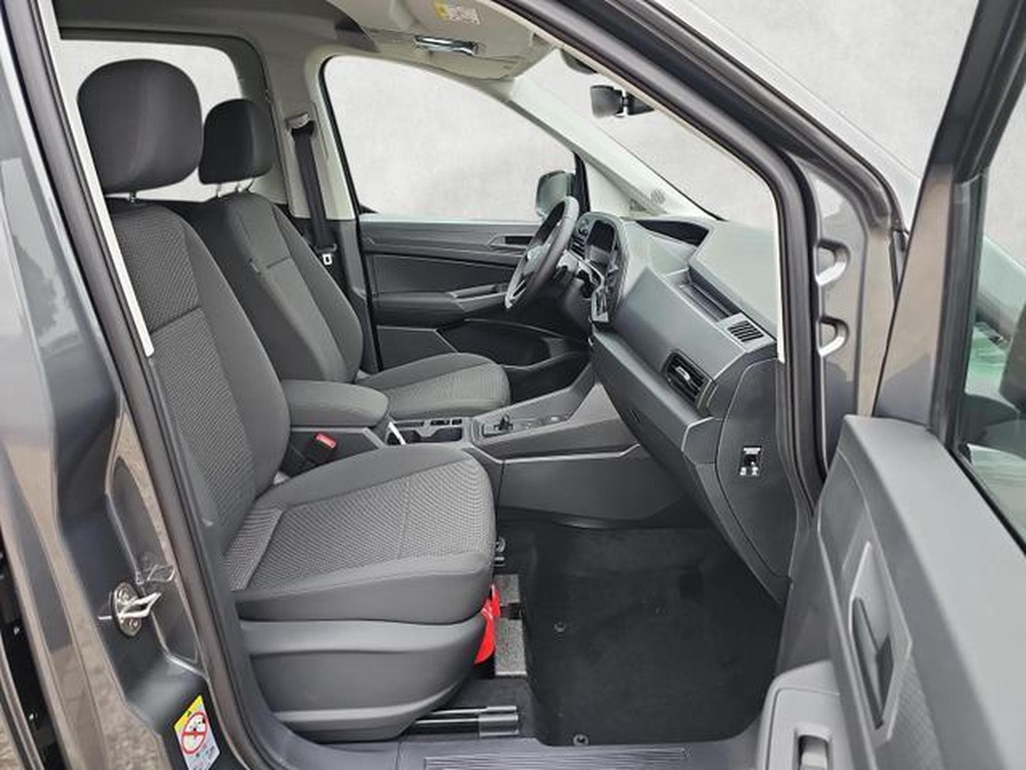 VW Caddy Basis (2026) - Photo 10
