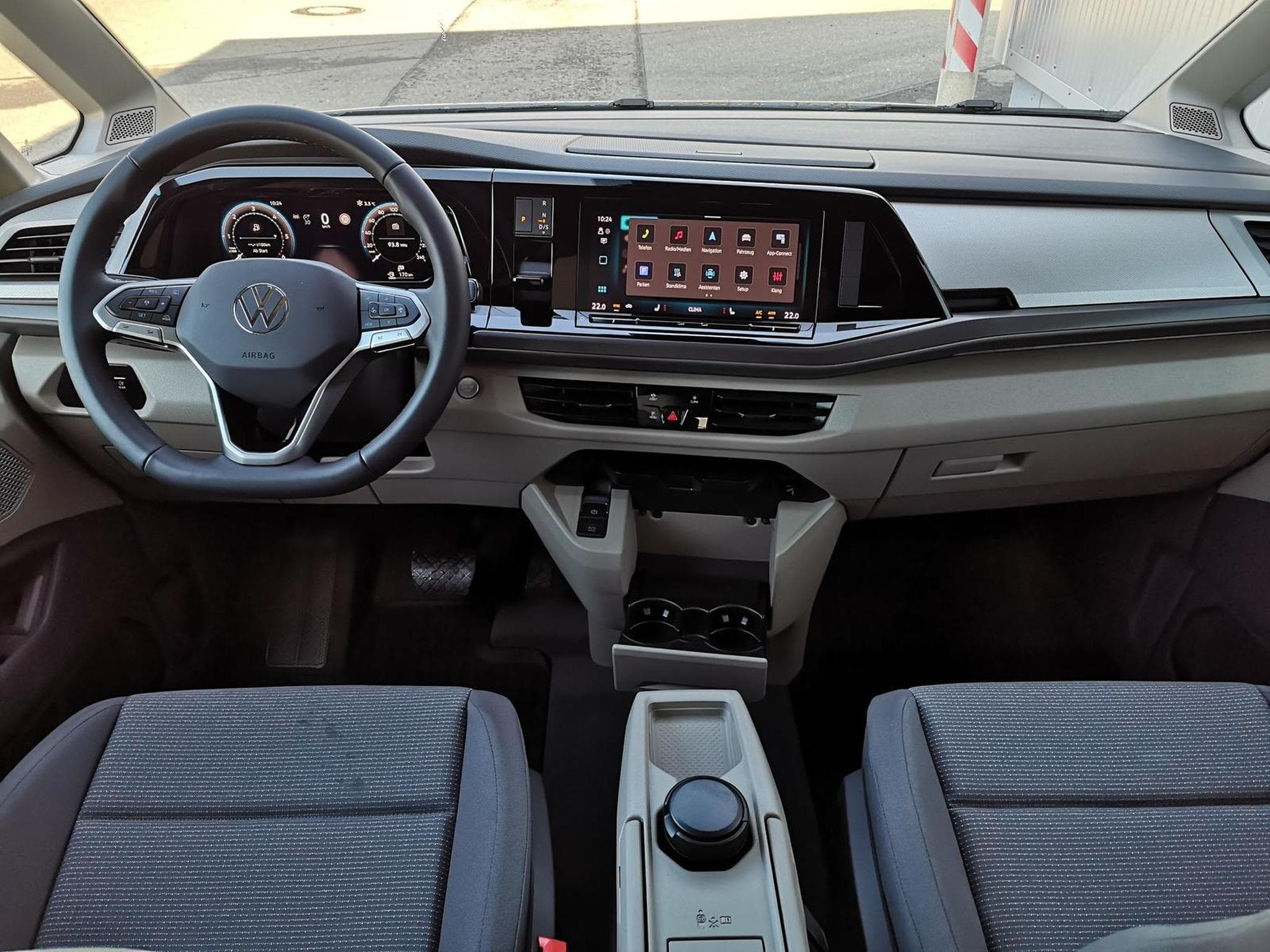 VW T7 Sport Edition (2026) - Photo 6