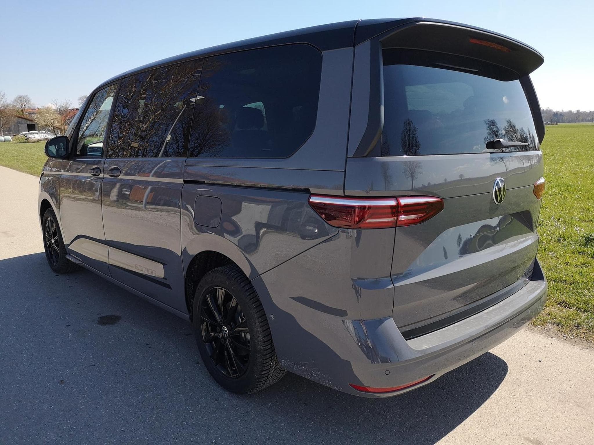 VW T7 Edition (2026) - Photo 2