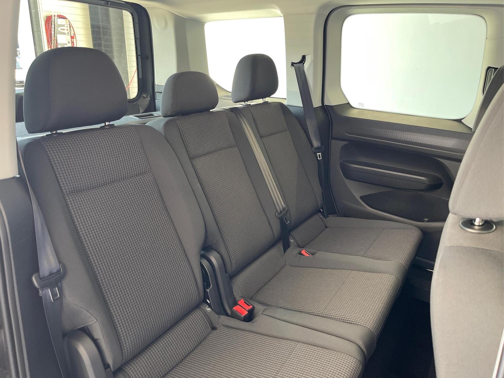VW Caddy Caddy (2026) - Foto 16