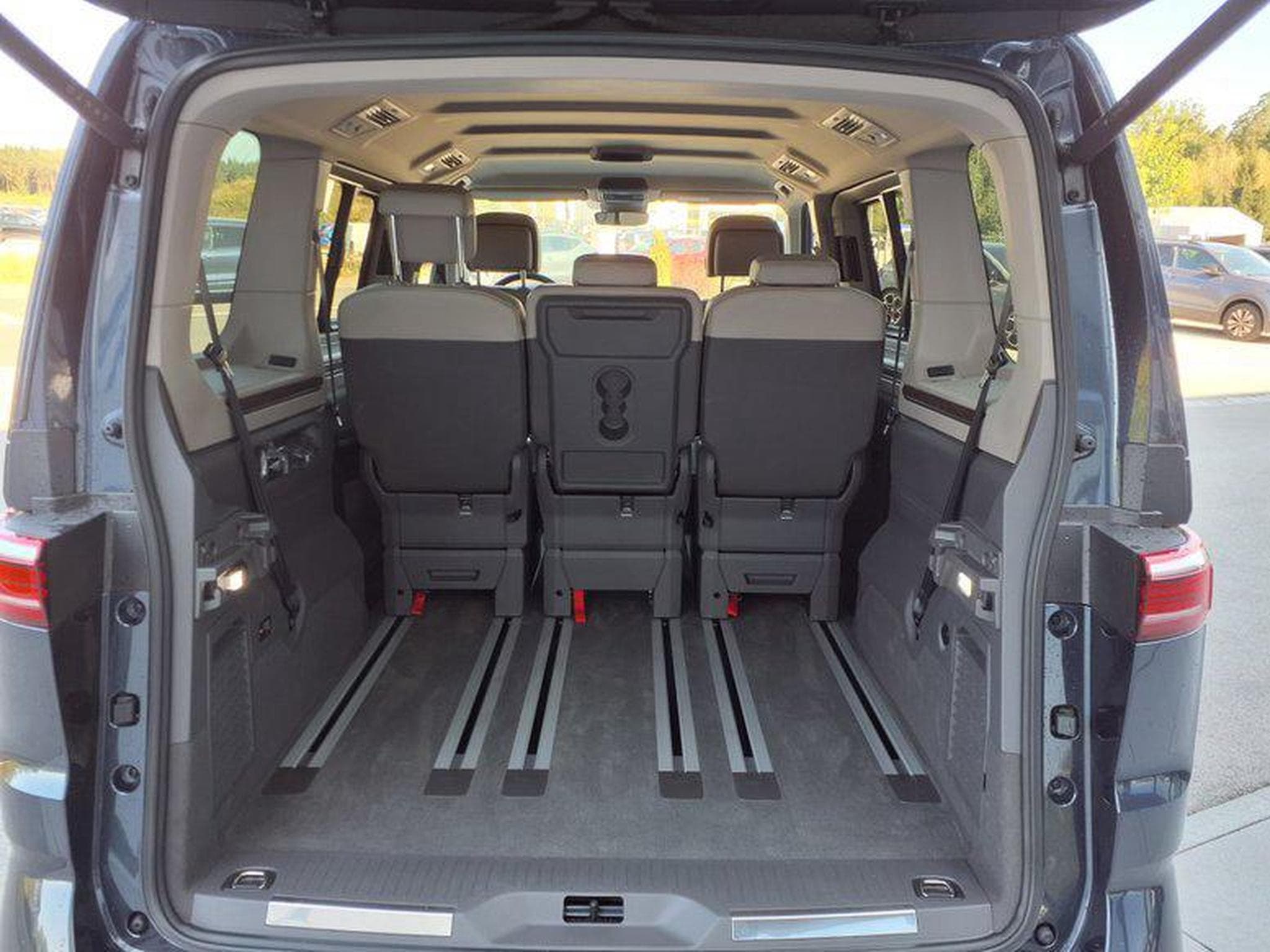 VW T7 Style KÜ 2.0 TDI 7-Gang-DSG (2025) - Photo 13