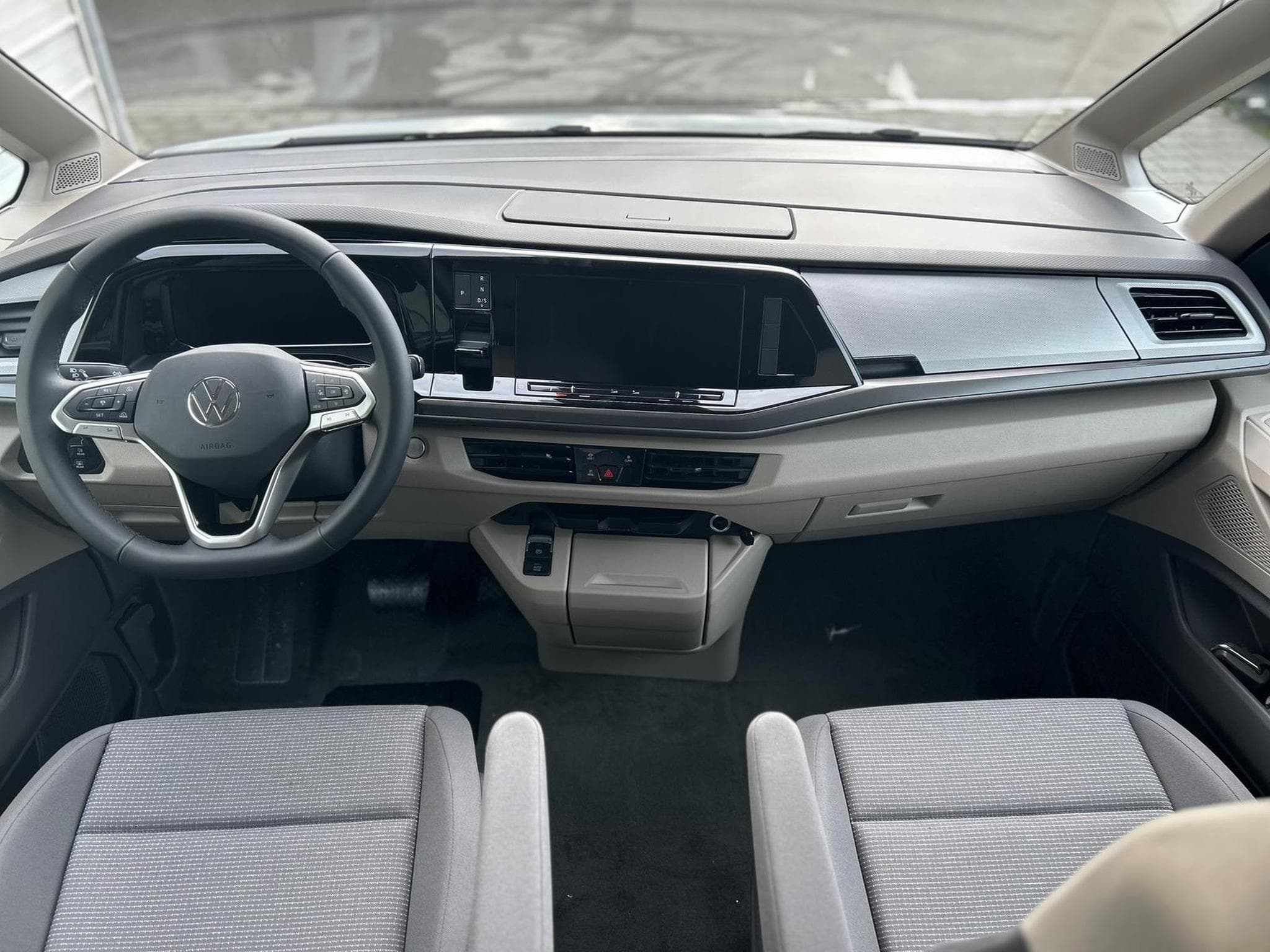 VW T7 Business (2026) - Photo 8