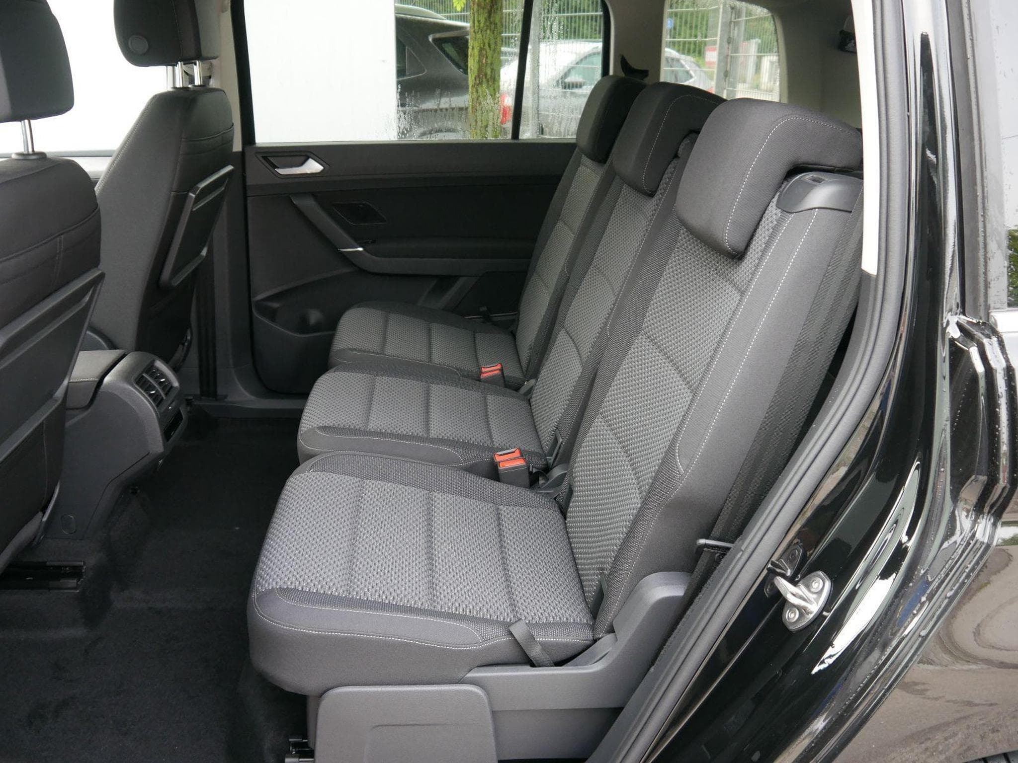 VW Touran Comfortline (2026) - Foto 10