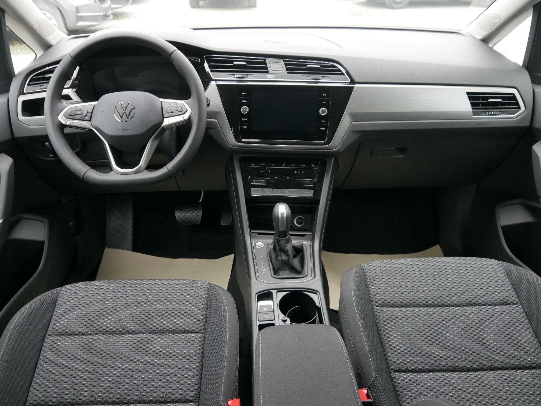 VW Touran Comfortline (2026) - Foto 12
