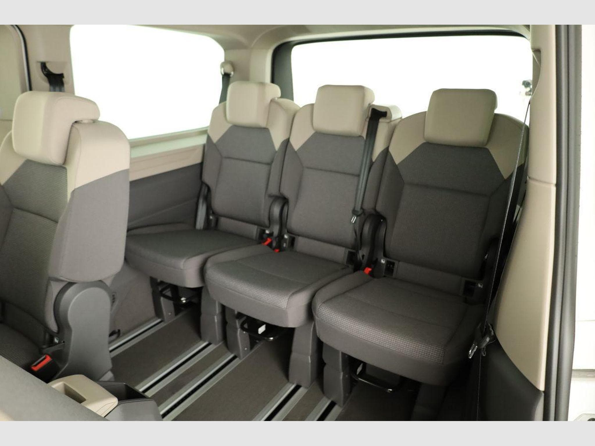 VW T7 eHybrid 4M Business (2026) - Foto 12