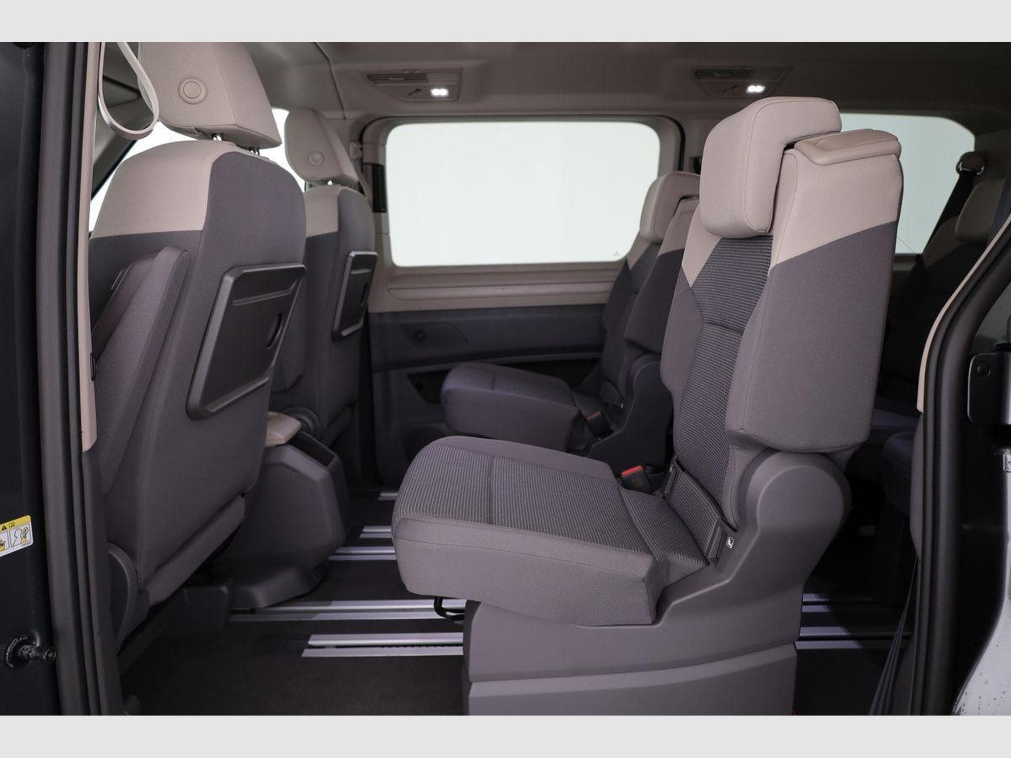 VW T7 eHybrid 4M Business (2026) - Foto 10