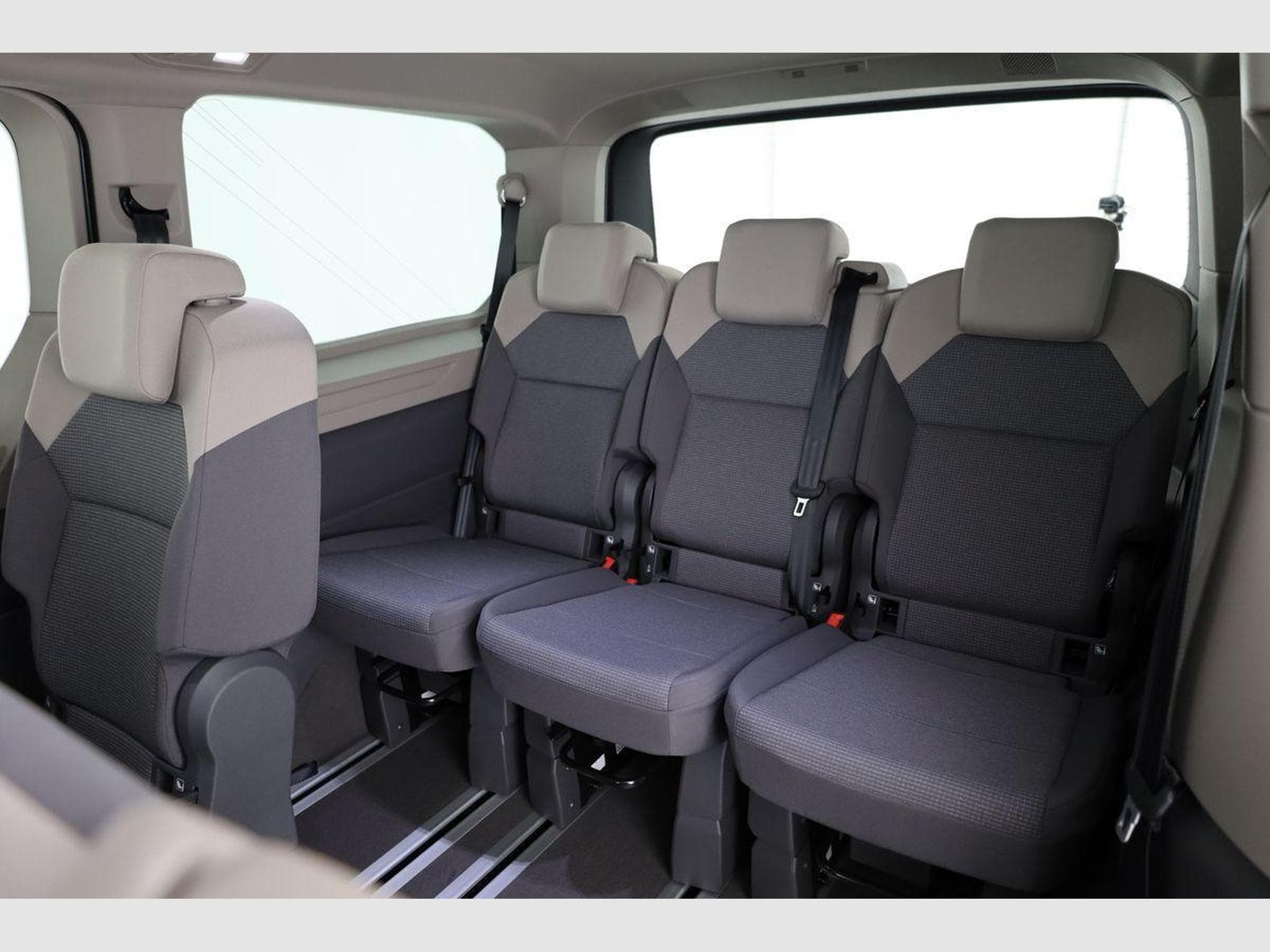VW T7 eHybrid 4M Business (2026) - Foto 11