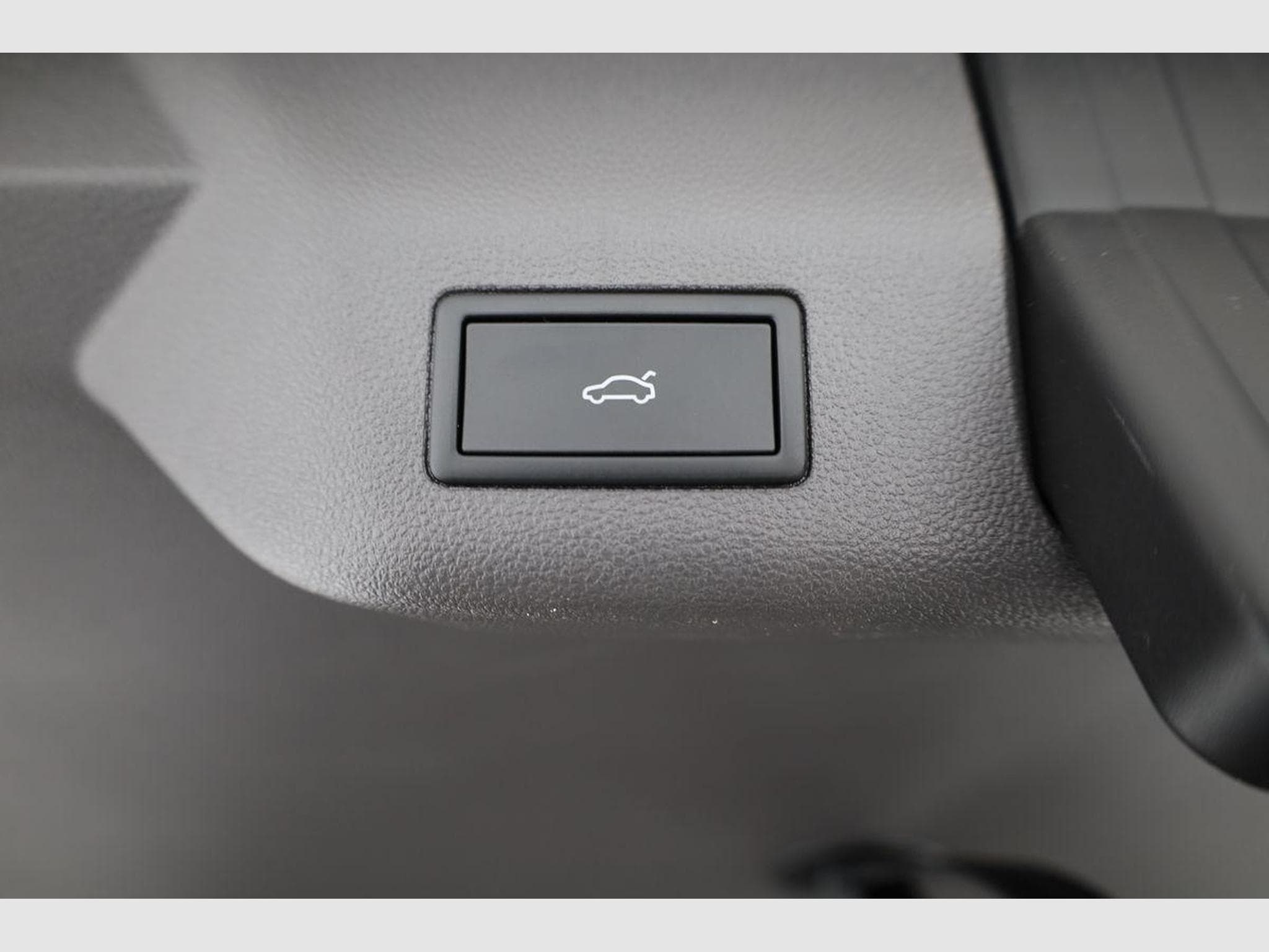 VW T7 eHybrid 4M Business (2026) - Foto 13