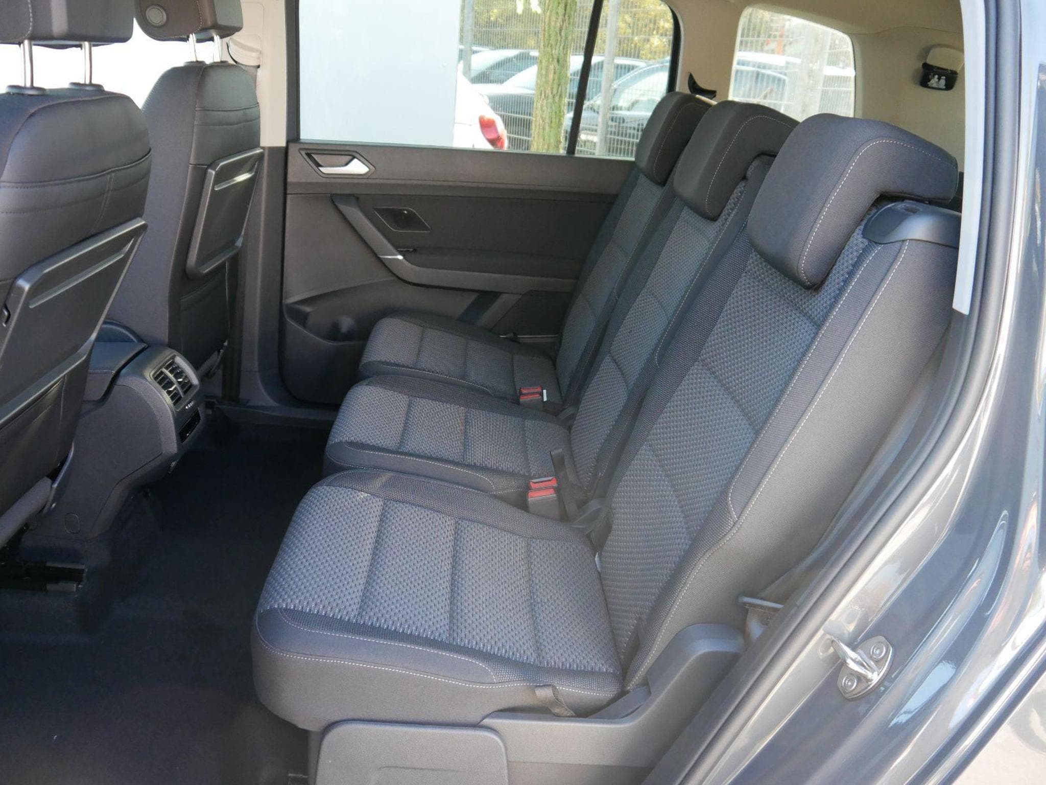 VW Touran Comfortline (2026) - Foto 9