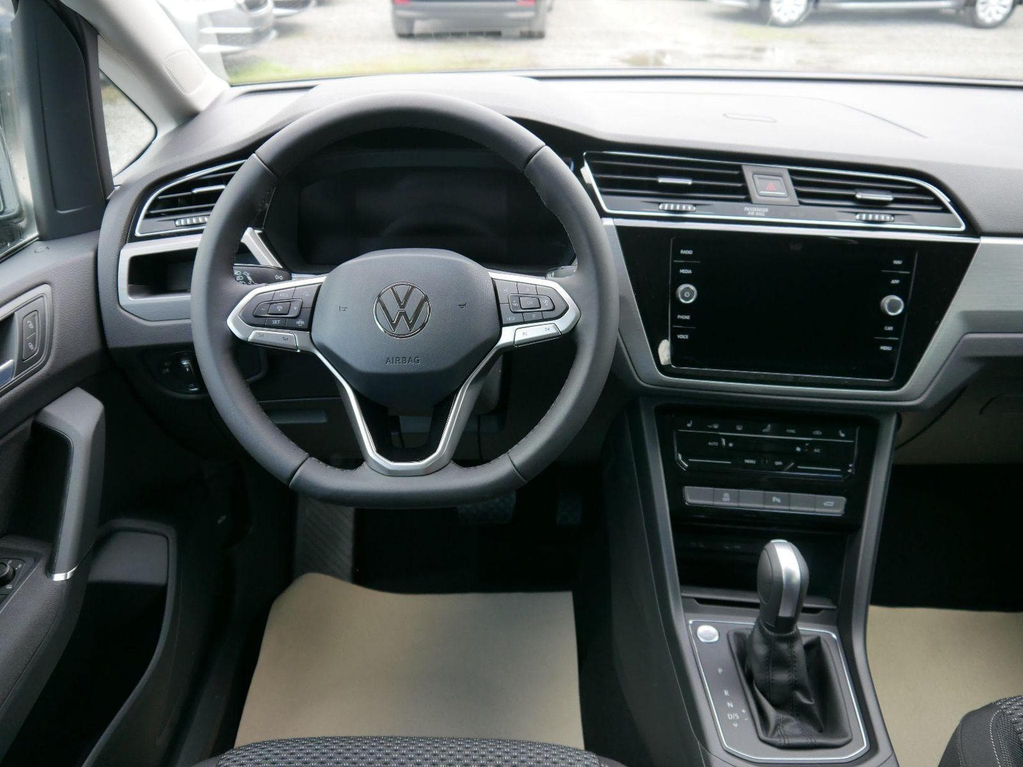 VW Touran Comfortline (2026) - Foto 12