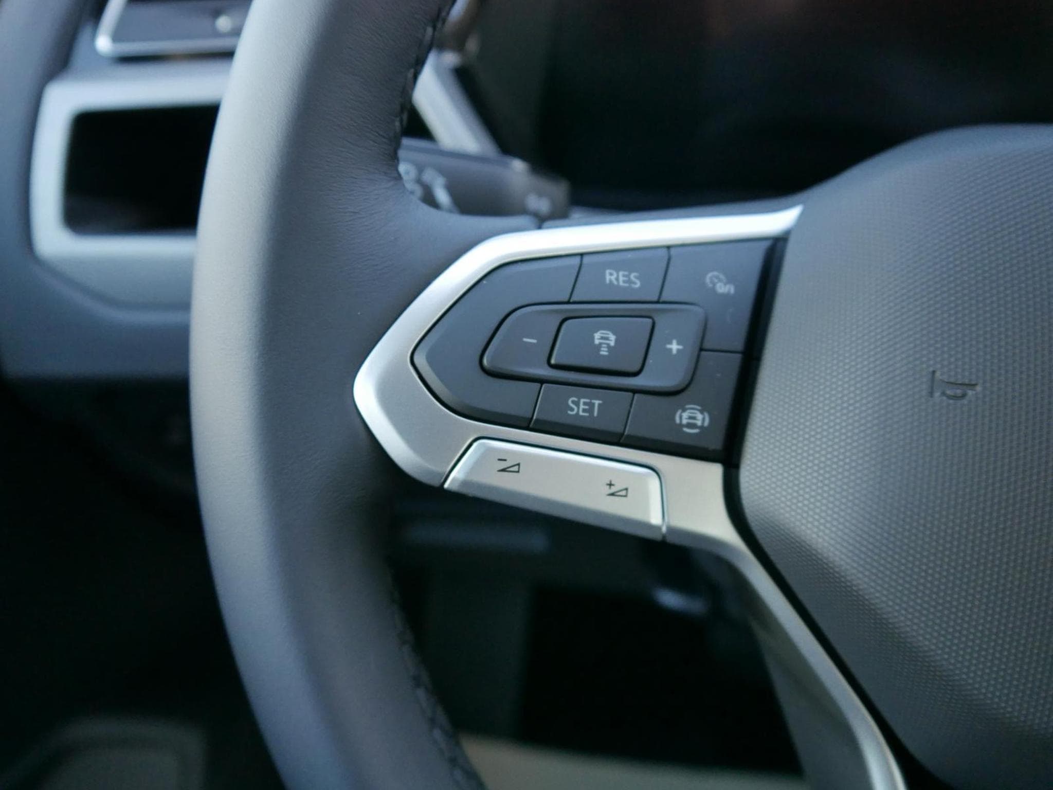 VW Touran Comfortline (2026) - Foto 13