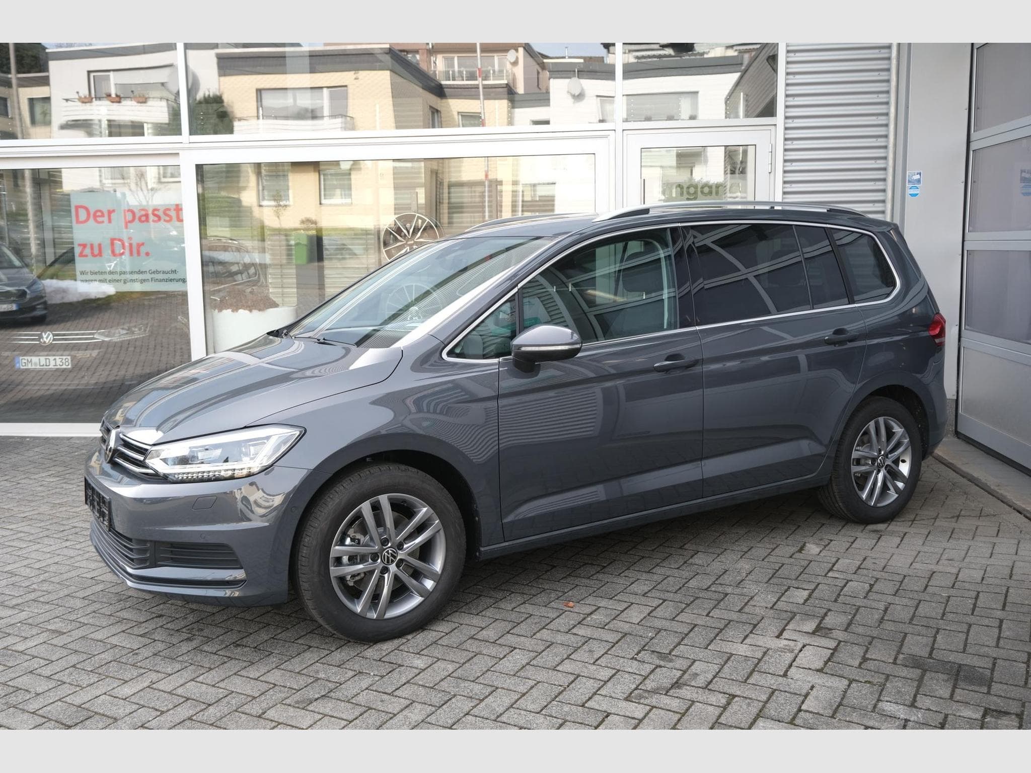 VW Touran 1.5 TSI DSG (2026) - Photo 16