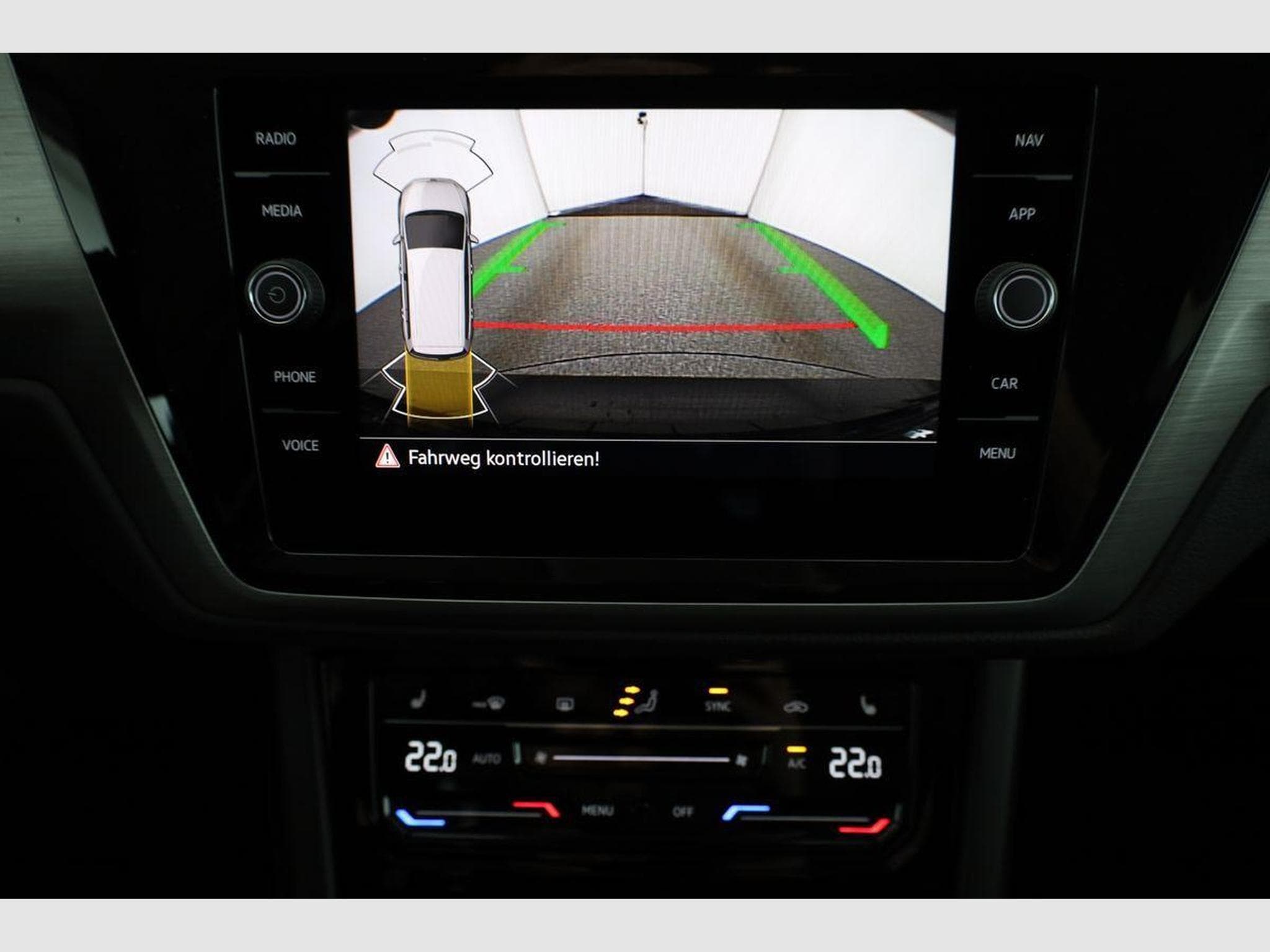 VW Touran Comfortline BMT/Start-Stopp (2026) - Photo 6