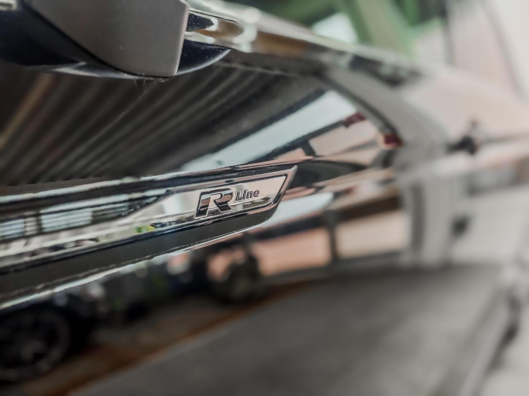 VW Touran R-LINE (2026) - Foto 9