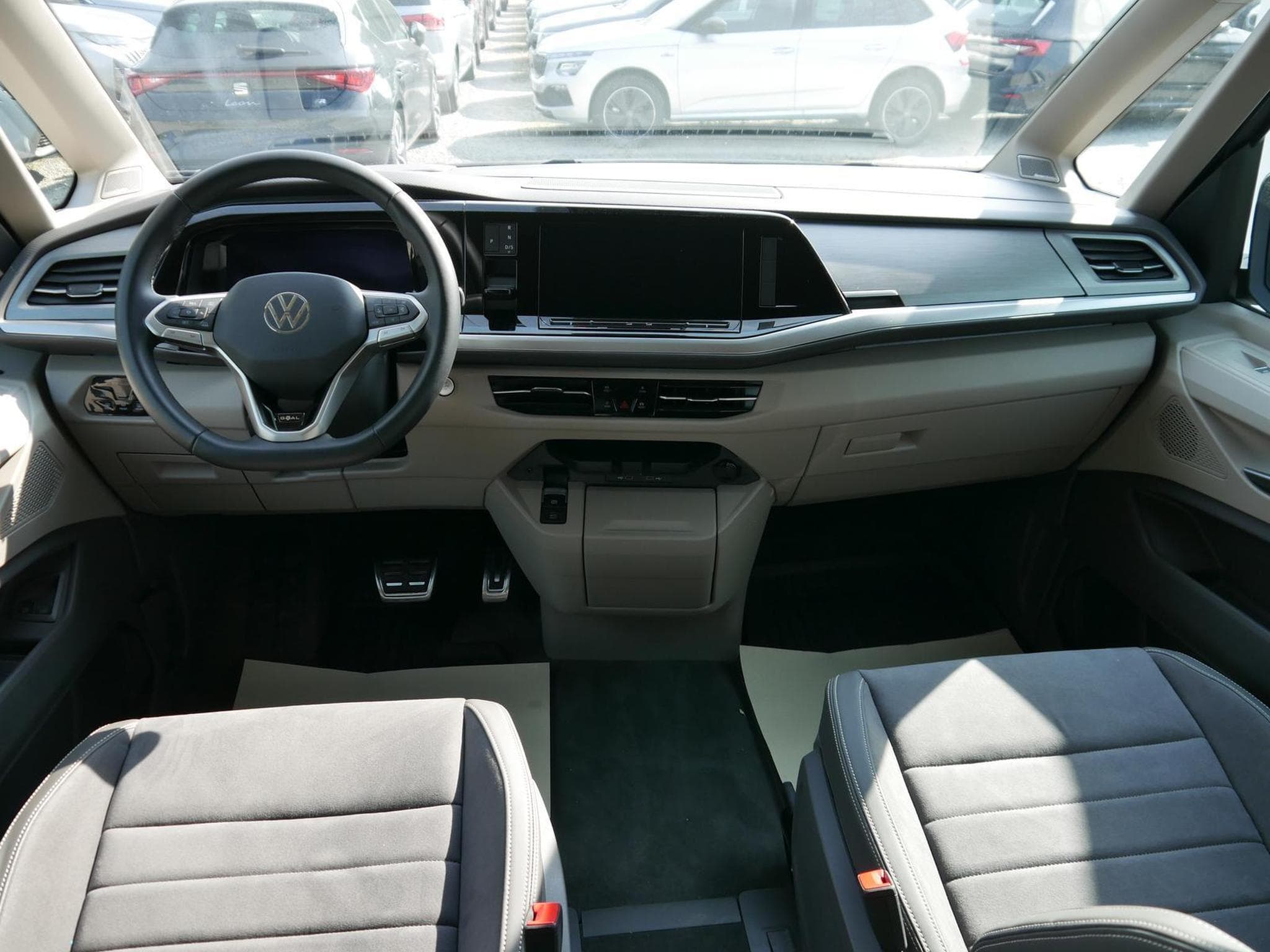 VW T7 Goal (2025) - Foto 10