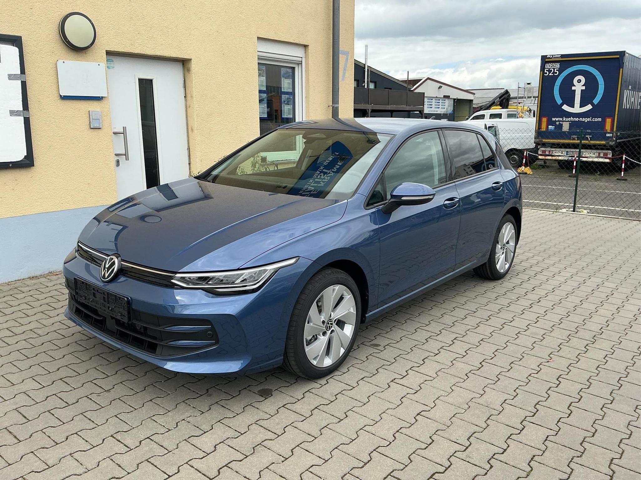 VW Golf Limited (2026) - Photo 1