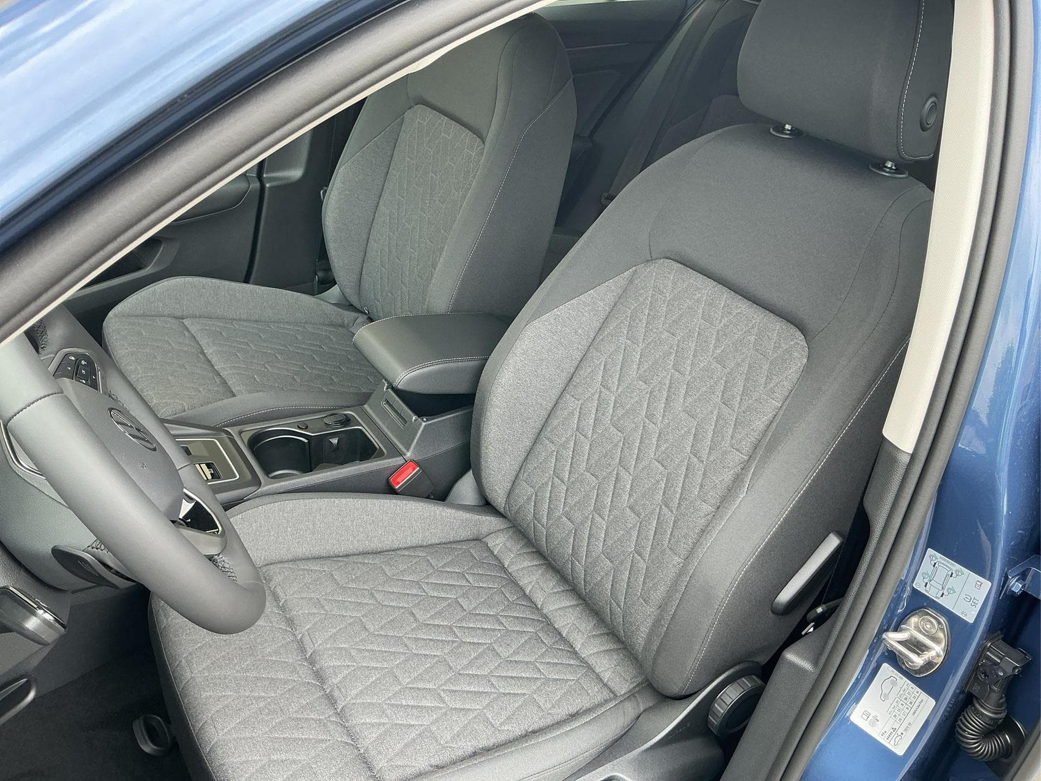 VW Golf Limited (2026) - Photo 10