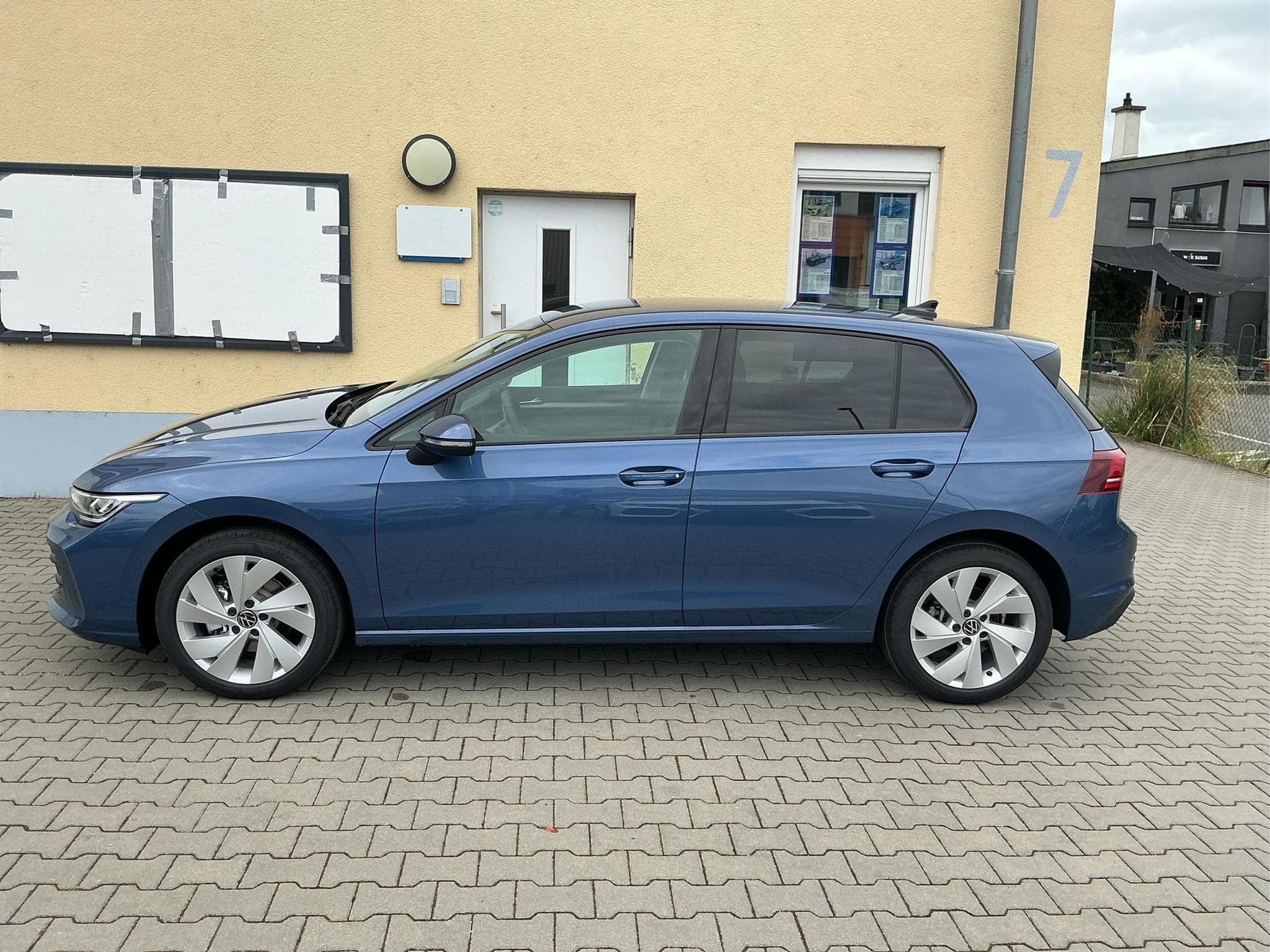 VW Golf Limited (2026) - Photo 3