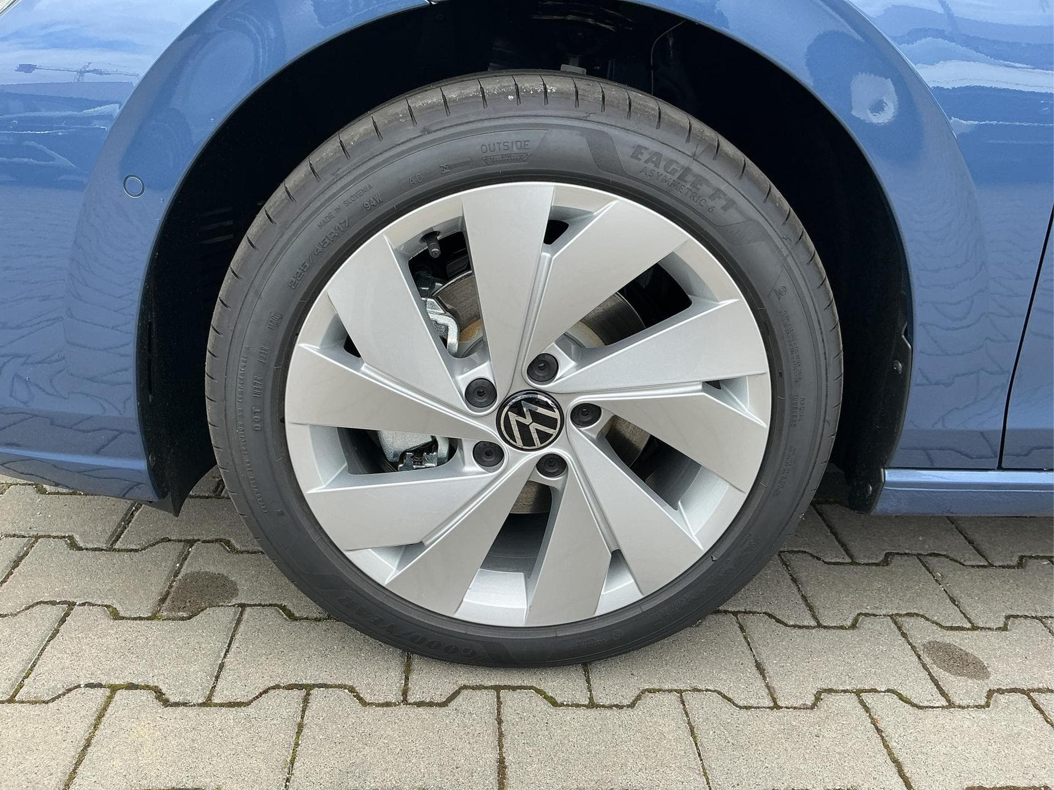 VW Golf Limited (2026) - Photo 7