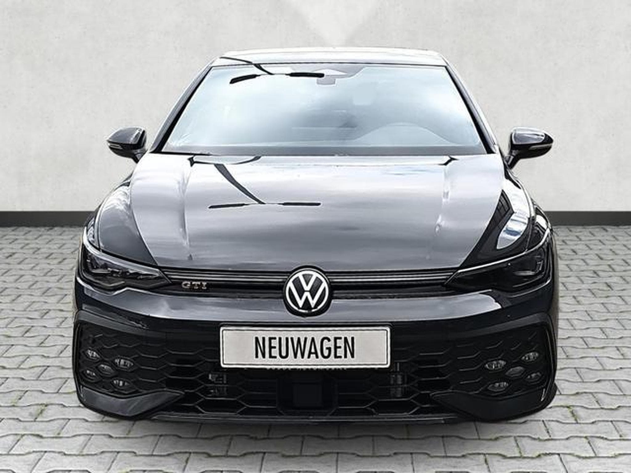 VW Golf 2.0 TSI 195 kW GTI (2026) - Photo 2