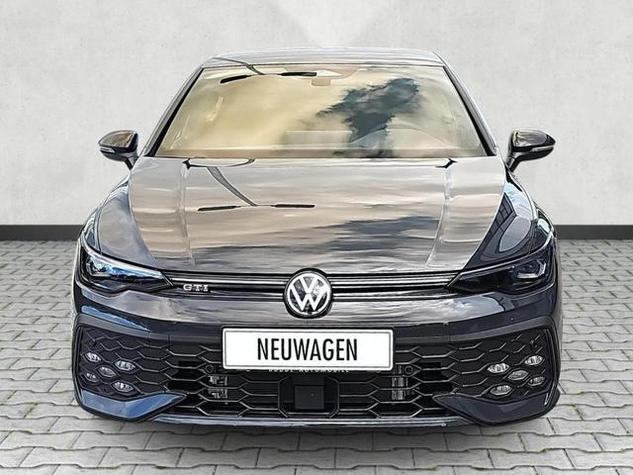VW Golf 2.0 TSI 195 kW GTI (2026) - Photo 2